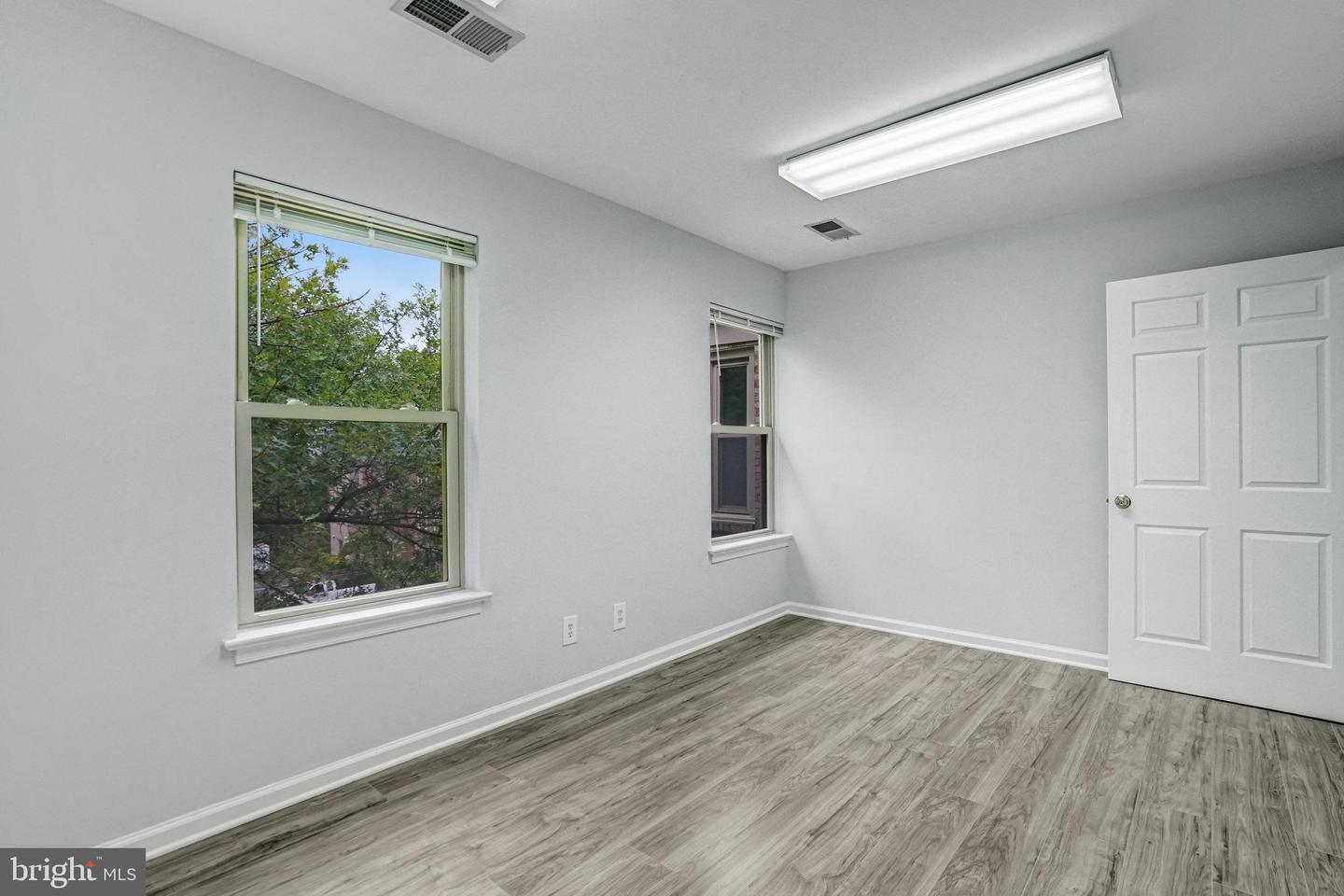 4324-B EVERGREEN LN #F2-2, ANNANDALE, Virginia 22003, ,Land,For sale,4324-B EVERGREEN LN #F2-2,VAFX2261132 MLS # VAFX2261132