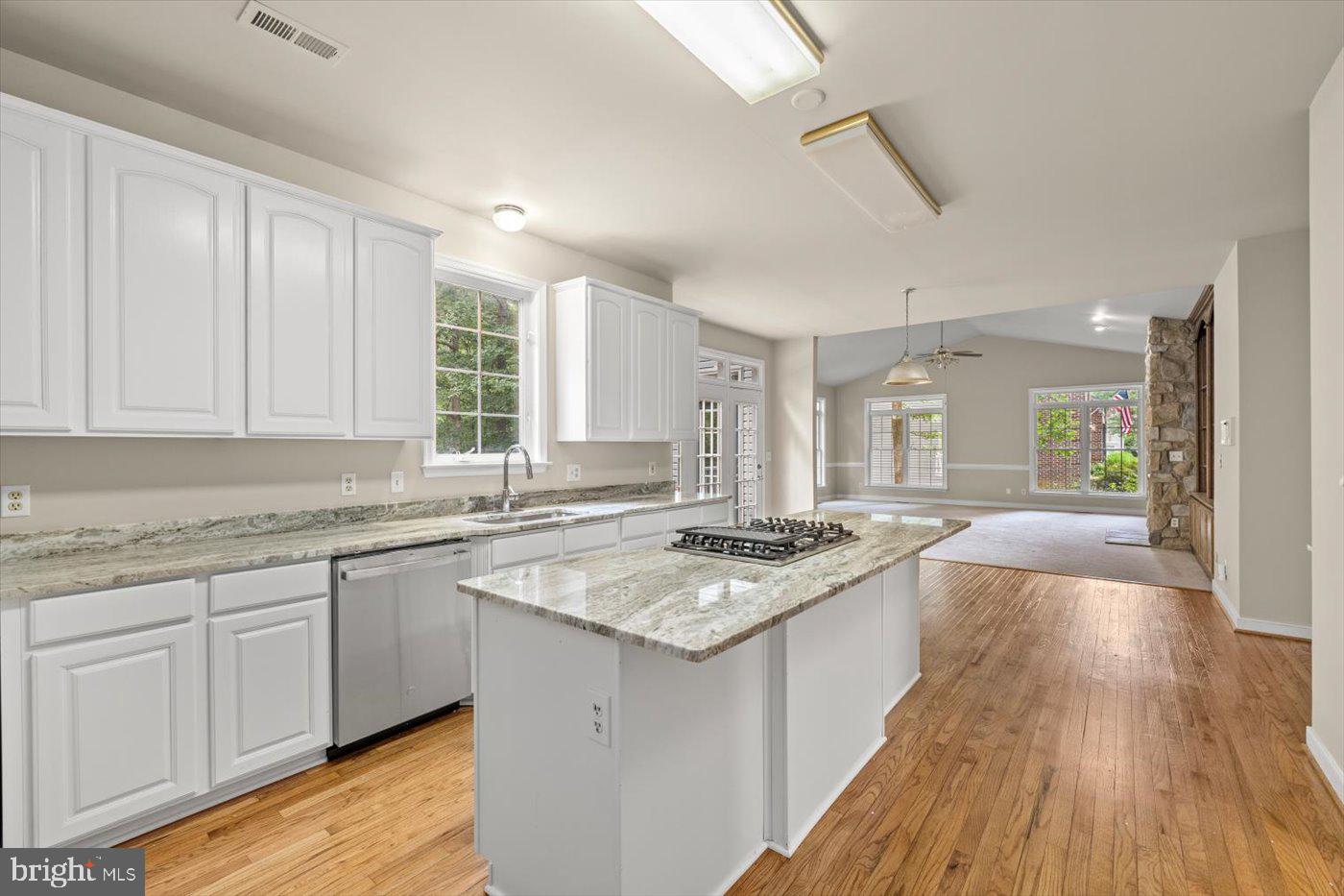 3 BRIDGECREEK CT, STAFFORD, Virginia 22554, 5 Bedrooms Bedrooms, ,3 BathroomsBathrooms,Residential,For sale,3 BRIDGECREEK CT,VAST2037368 MLS # VAST2037368