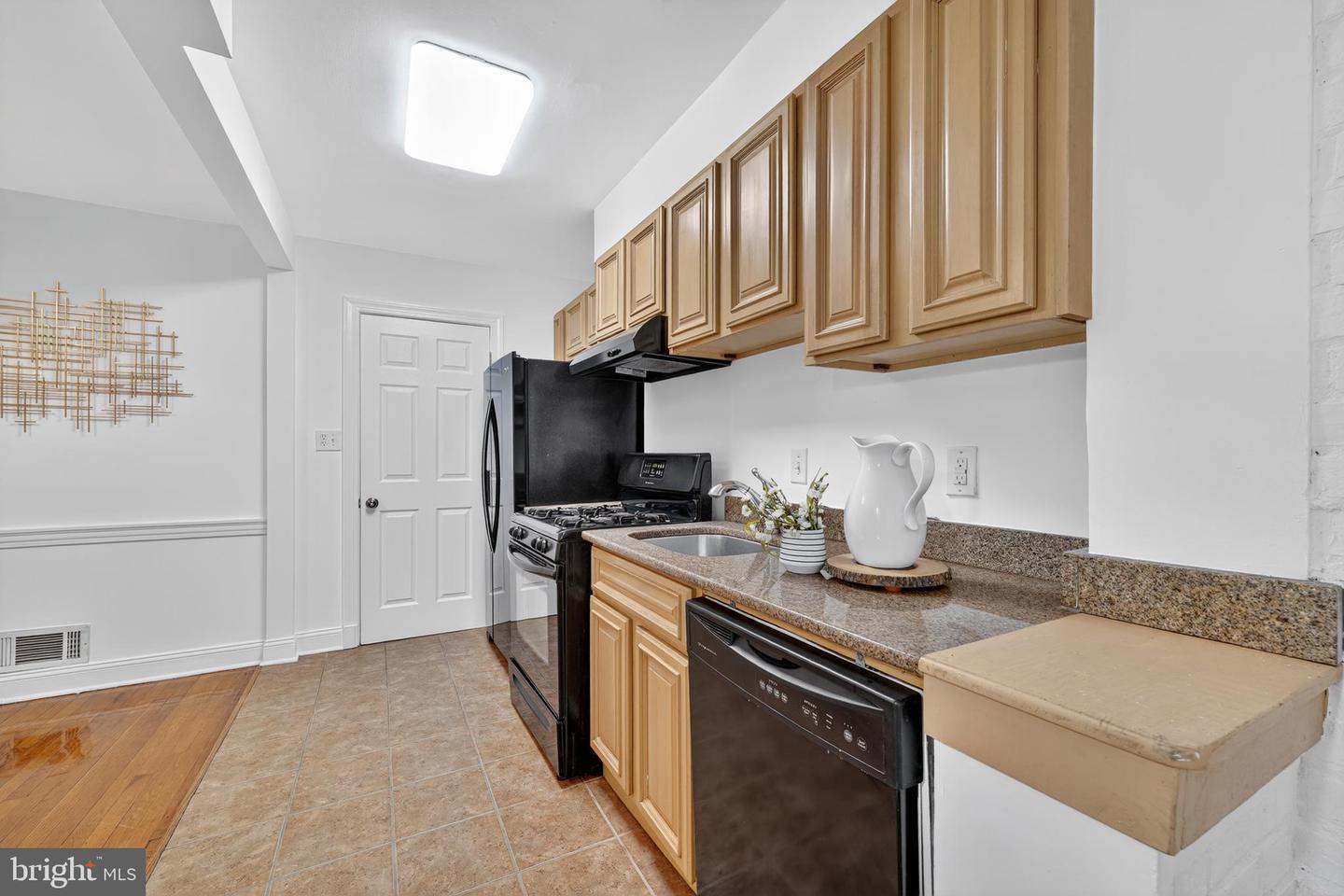 6010 EASTERN AVE NE, WASHINGTON, District Of Columbia 20011, 3 Bedrooms Bedrooms, ,2 BathroomsBathrooms,Residential,For sale,6010 EASTERN AVE NE,DCDC2199580 MLS # DCDC2199580