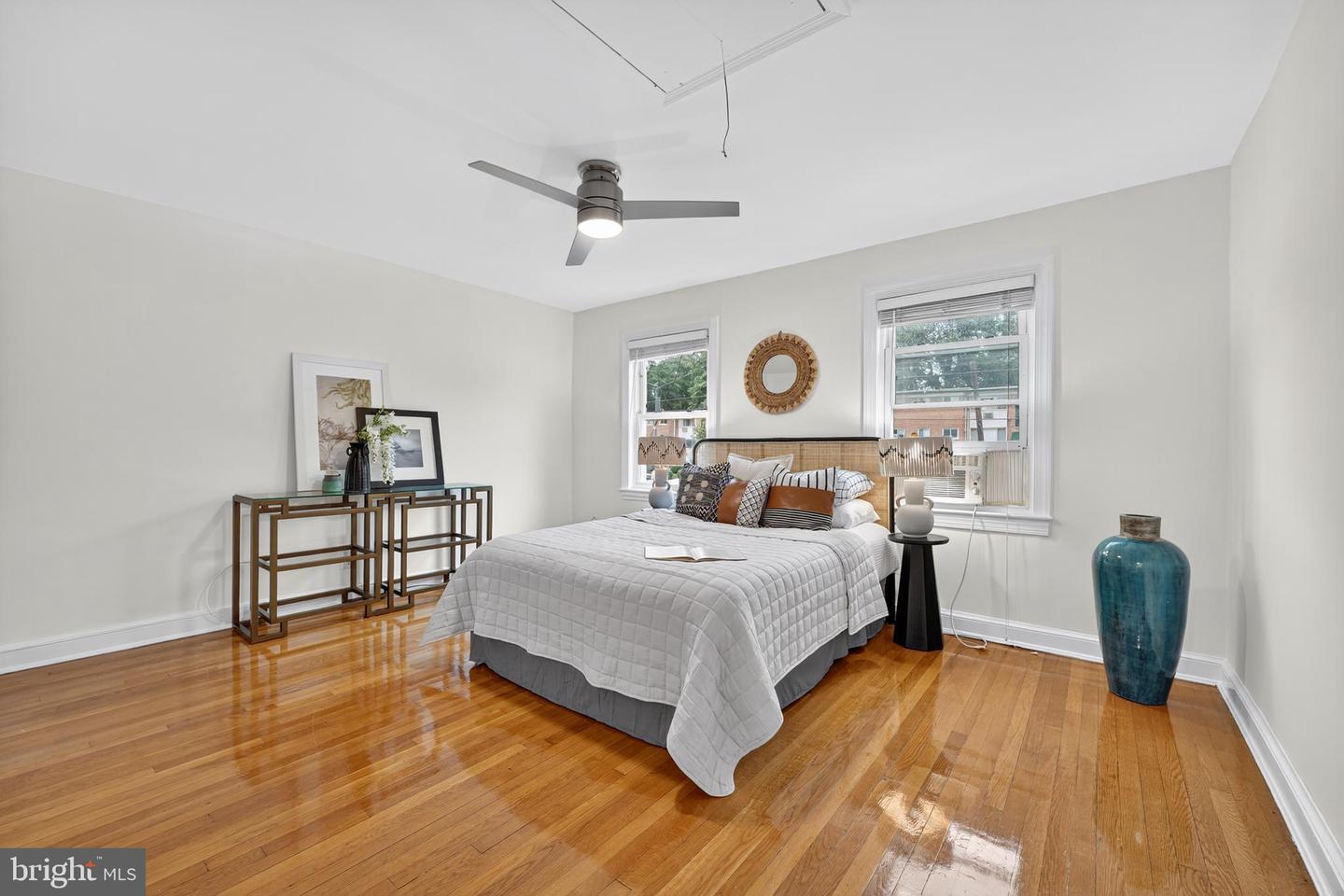 6010 EASTERN AVE NE, WASHINGTON, District Of Columbia 20011, 3 Bedrooms Bedrooms, ,2 BathroomsBathrooms,Residential,For sale,6010 EASTERN AVE NE,DCDC2199580 MLS # DCDC2199580