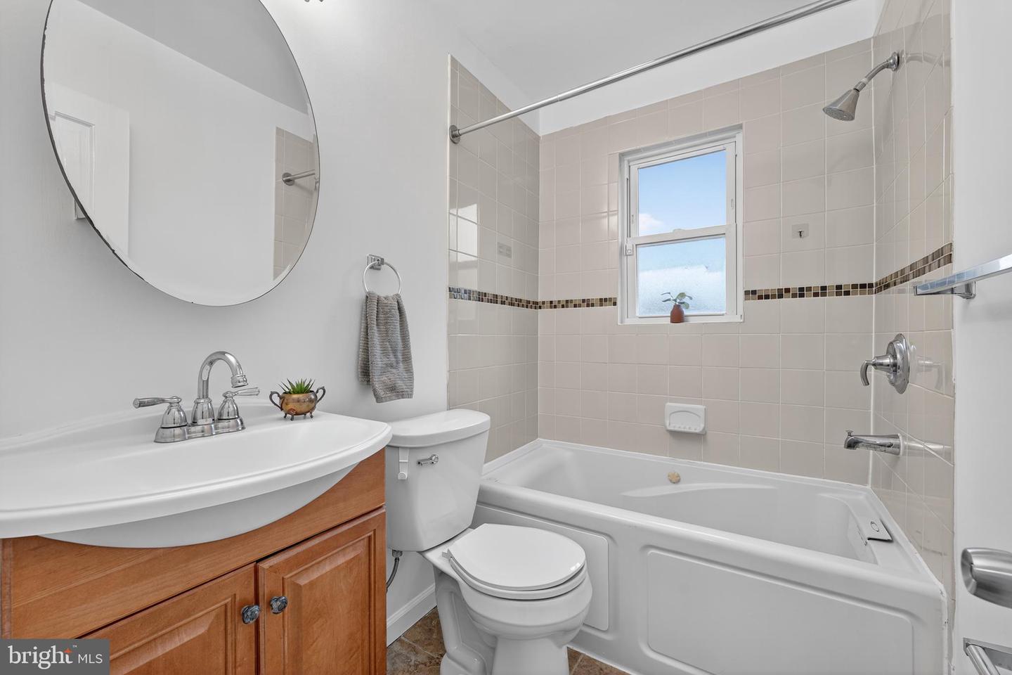 6010 EASTERN AVE NE, WASHINGTON, District Of Columbia 20011, 3 Bedrooms Bedrooms, ,2 BathroomsBathrooms,Residential,For sale,6010 EASTERN AVE NE,DCDC2199580 MLS # DCDC2199580
