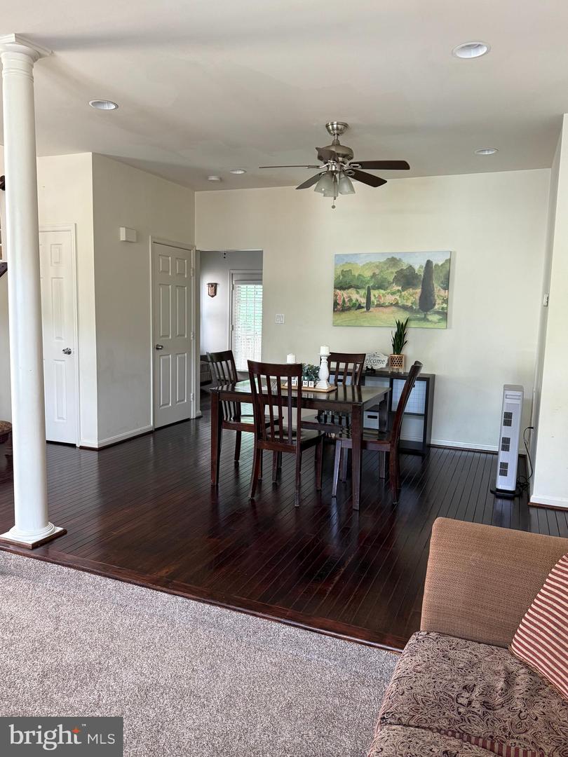 1236 WEATHERSTONE CT, RESTON, Virginia 20194, 3 Bedrooms Bedrooms, ,2 BathroomsBathrooms,Residential,For sale,1236 WEATHERSTONE CT,VAFX2239998 MLS # VAFX2239998