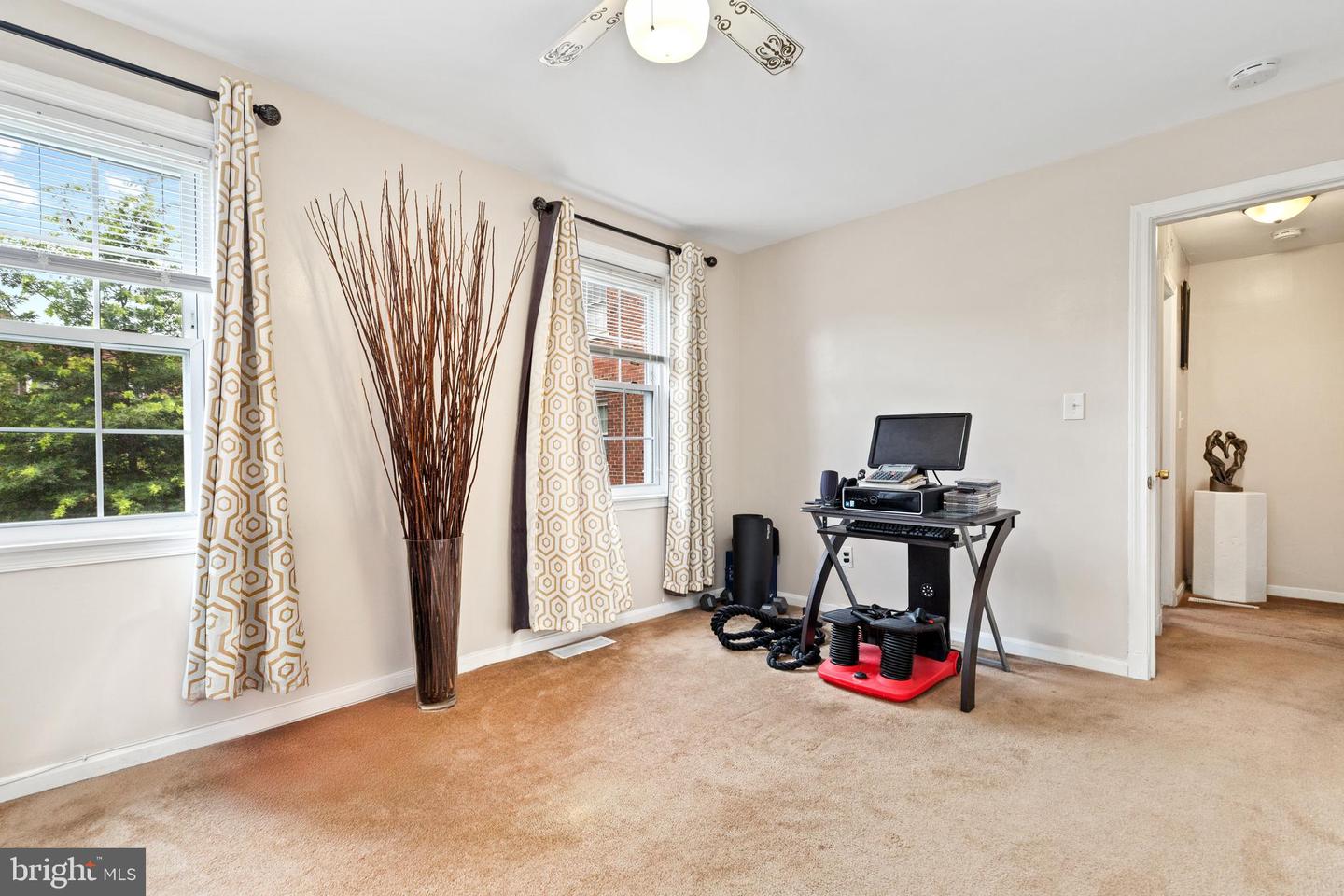 3817 V ST SE, WASHINGTON, District Of Columbia 20020, 2 Bedrooms Bedrooms, ,1 BathroomBathrooms,Residential,For sale,3817 V ST SE,DCDC2202564 MLS # DCDC2202564