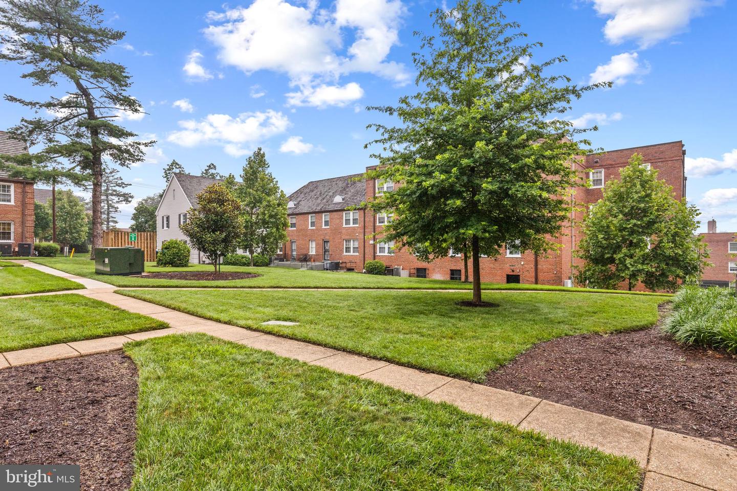 3817 V ST SE, WASHINGTON, District Of Columbia 20020, 2 Bedrooms Bedrooms, ,1 BathroomBathrooms,Residential,For sale,3817 V ST SE,DCDC2202564 MLS # DCDC2202564