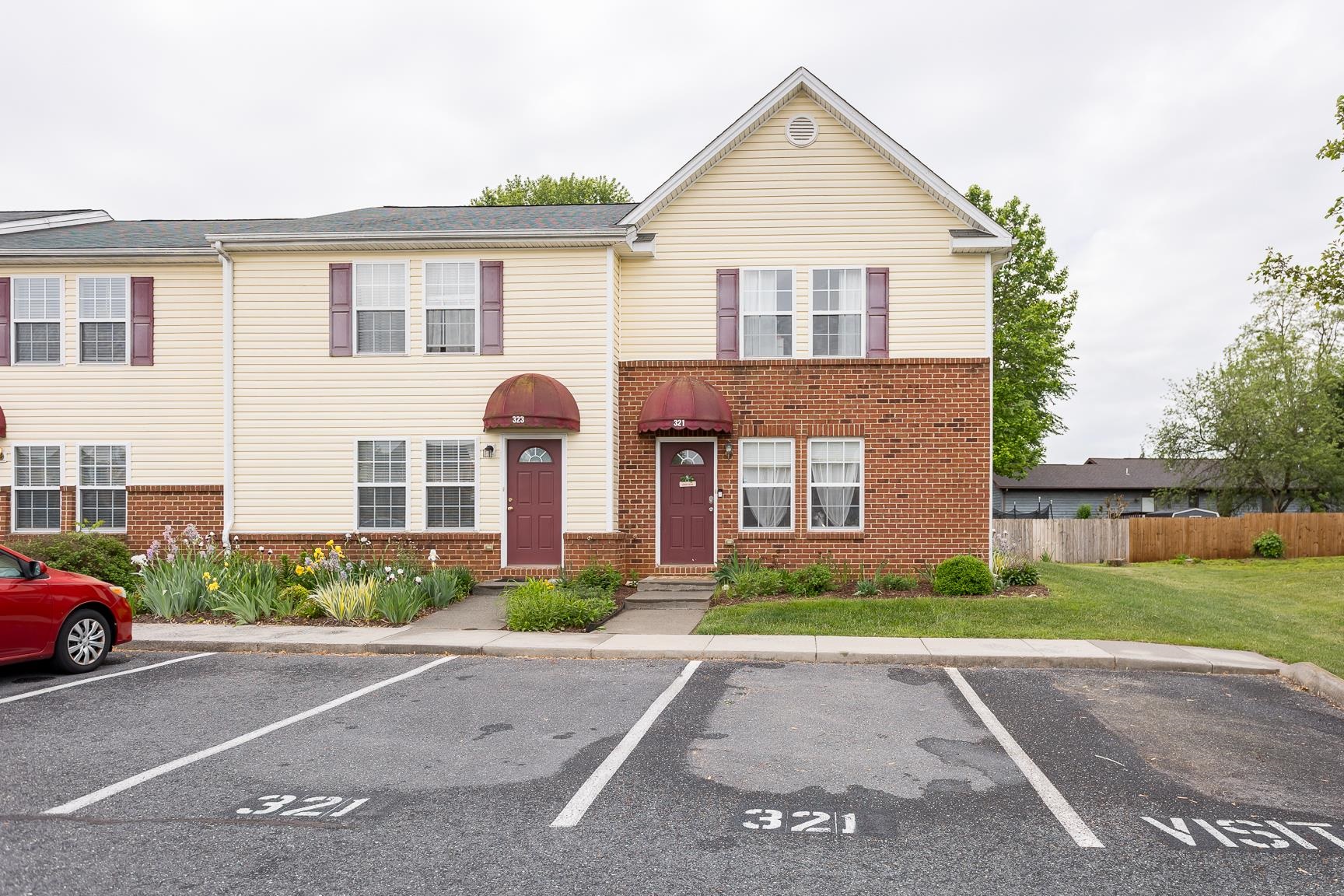 321 EMERSON LN, HARRISONBURG, Virginia 22802, 2 Bedrooms Bedrooms, ,2 BathroomsBathrooms,Residential,Choi,321 EMERSON LN,664431 MLS # 664431