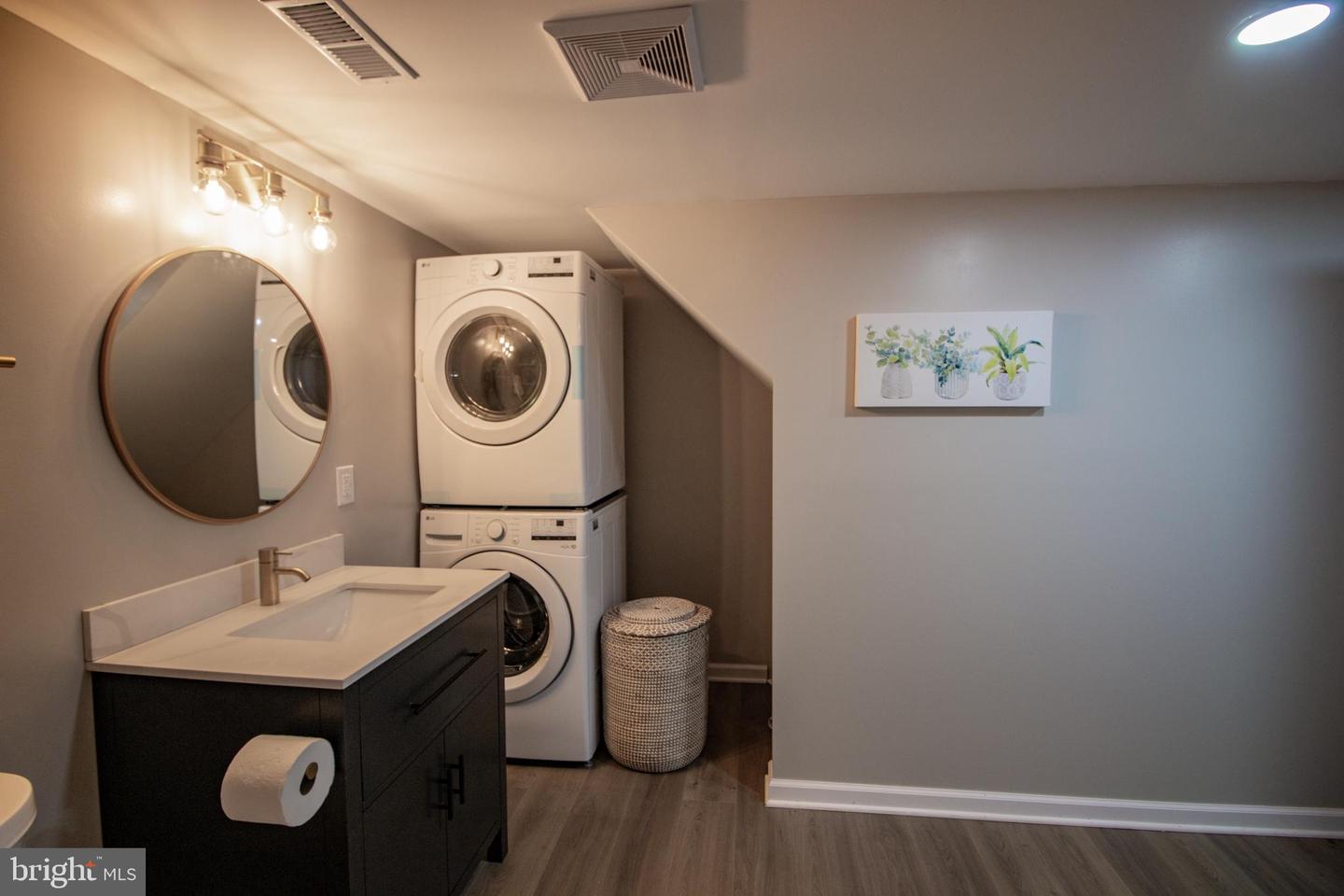 5953 LOWELL AVE, ALEXANDRIA, Virginia 22312, 4 Bedrooms Bedrooms, ,3 BathroomsBathrooms,Residential,For sale,5953 LOWELL AVE,VAAX2046596 MLS # VAAX2046596