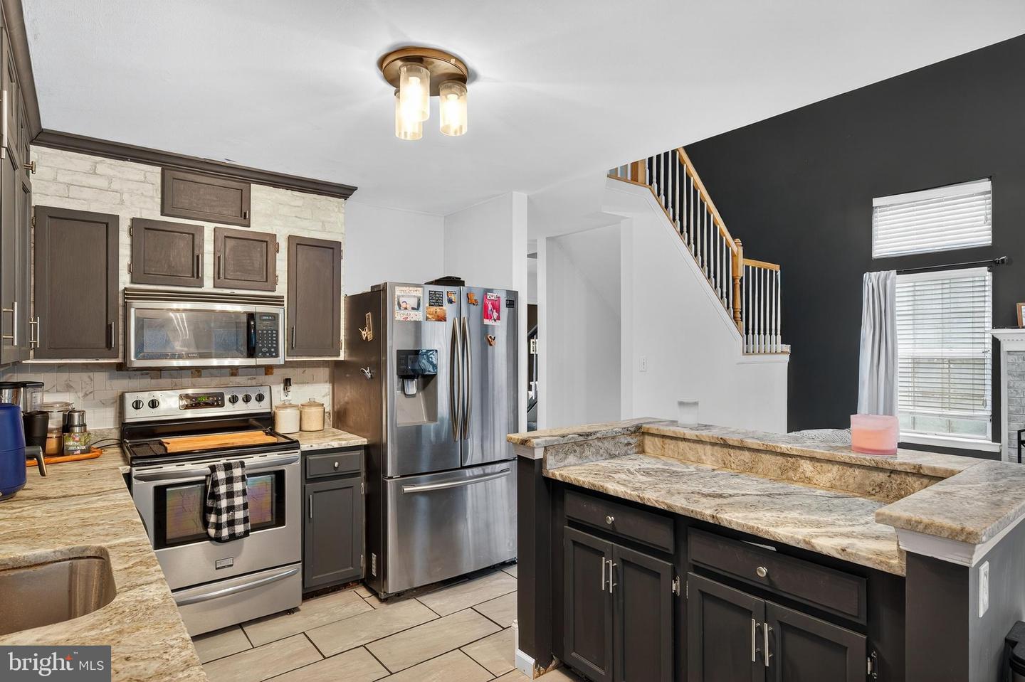 902 OLD RIVER WAY CT, STERLING, Virginia 20164, 3 Bedrooms Bedrooms, ,2 BathroomsBathrooms,Residential,For sale,902 OLD RIVER WAY CT,VALO2100216 MLS # VALO2100216