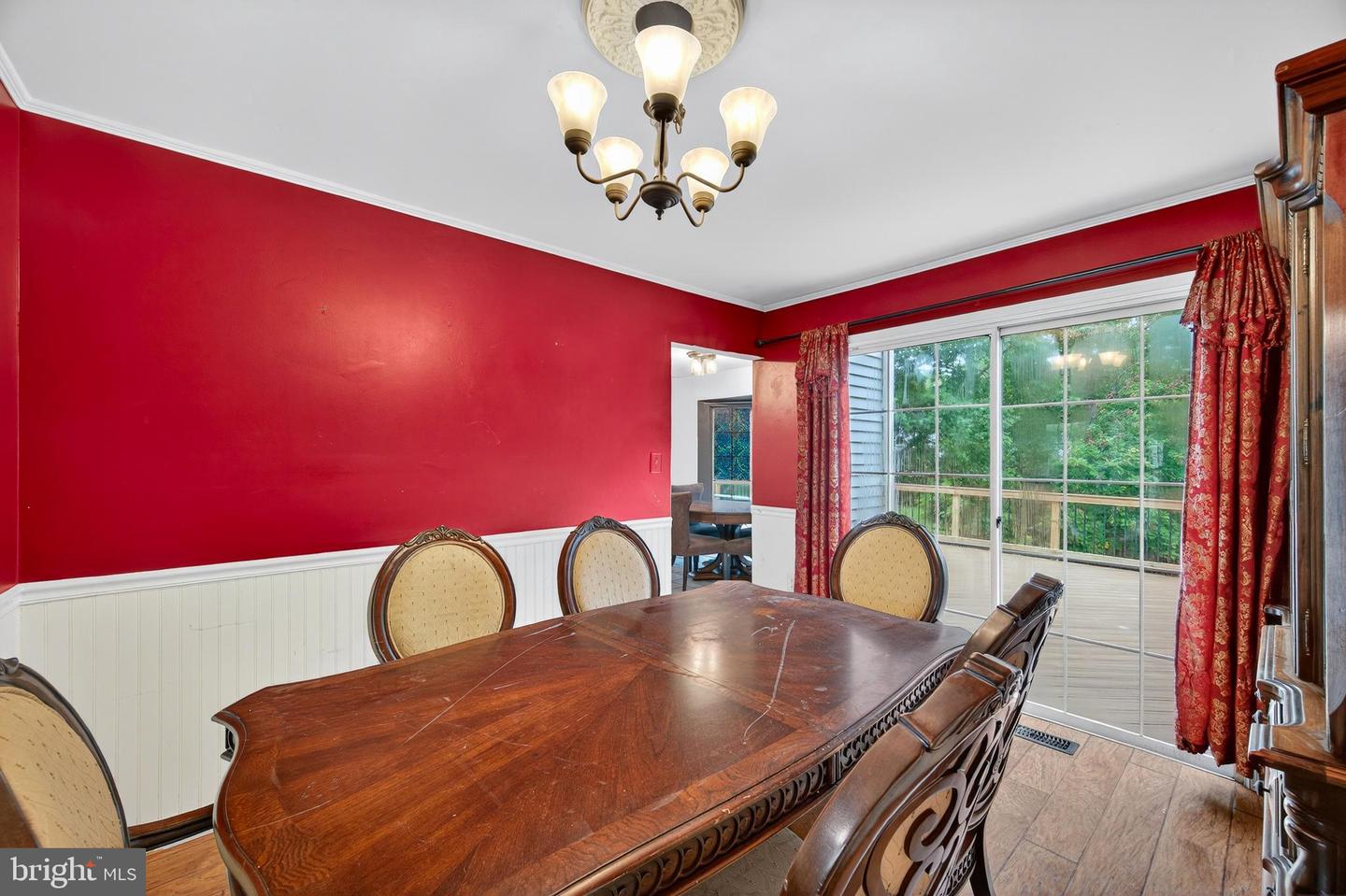 902 OLD RIVER WAY CT, STERLING, Virginia 20164, 3 Bedrooms Bedrooms, ,2 BathroomsBathrooms,Residential,For sale,902 OLD RIVER WAY CT,VALO2100216 MLS # VALO2100216