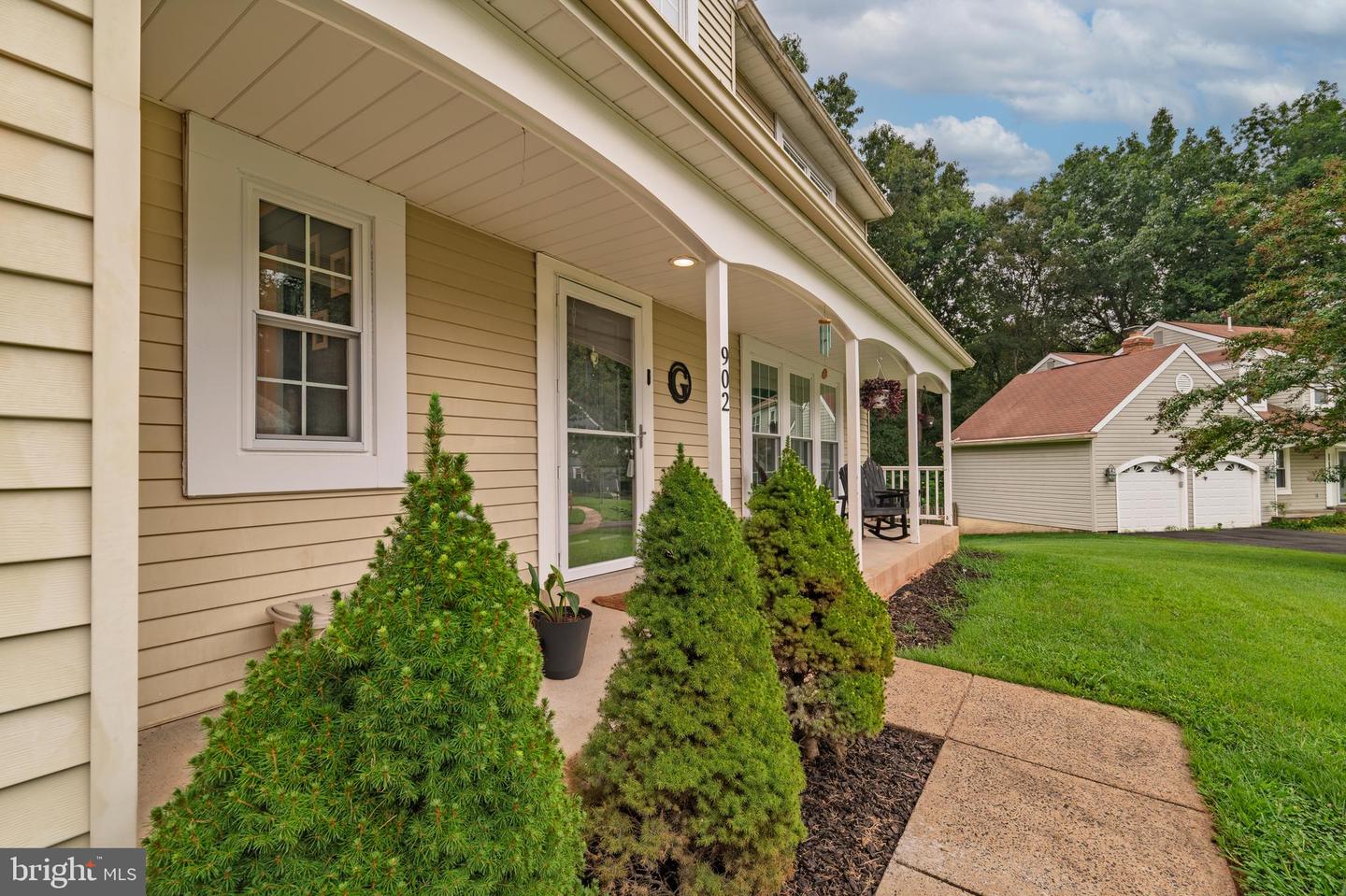 902 OLD RIVER WAY CT, STERLING, Virginia 20164, 3 Bedrooms Bedrooms, ,2 BathroomsBathrooms,Residential,For sale,902 OLD RIVER WAY CT,VALO2100216 MLS # VALO2100216