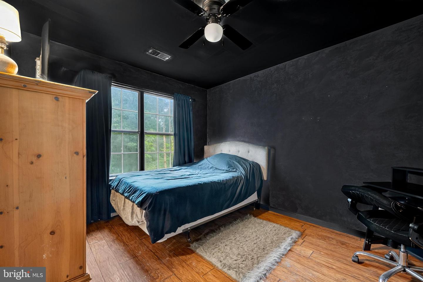 902 OLD RIVER WAY CT, STERLING, Virginia 20164, 3 Bedrooms Bedrooms, ,2 BathroomsBathrooms,Residential,For sale,902 OLD RIVER WAY CT,VALO2100216 MLS # VALO2100216