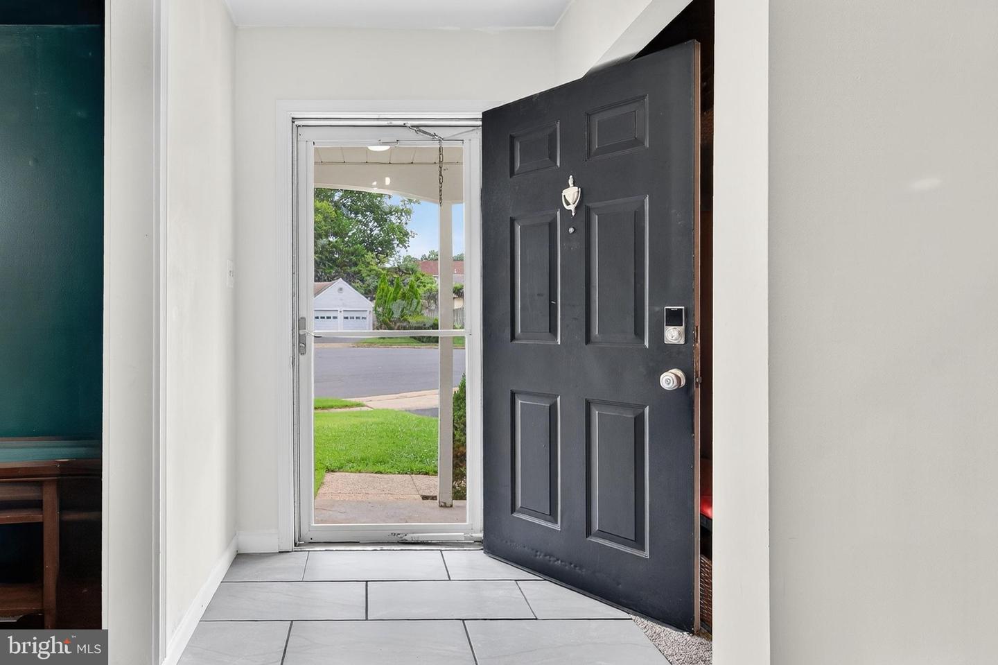 902 OLD RIVER WAY CT, STERLING, Virginia 20164, 3 Bedrooms Bedrooms, ,2 BathroomsBathrooms,Residential,For sale,902 OLD RIVER WAY CT,VALO2100216 MLS # VALO2100216
