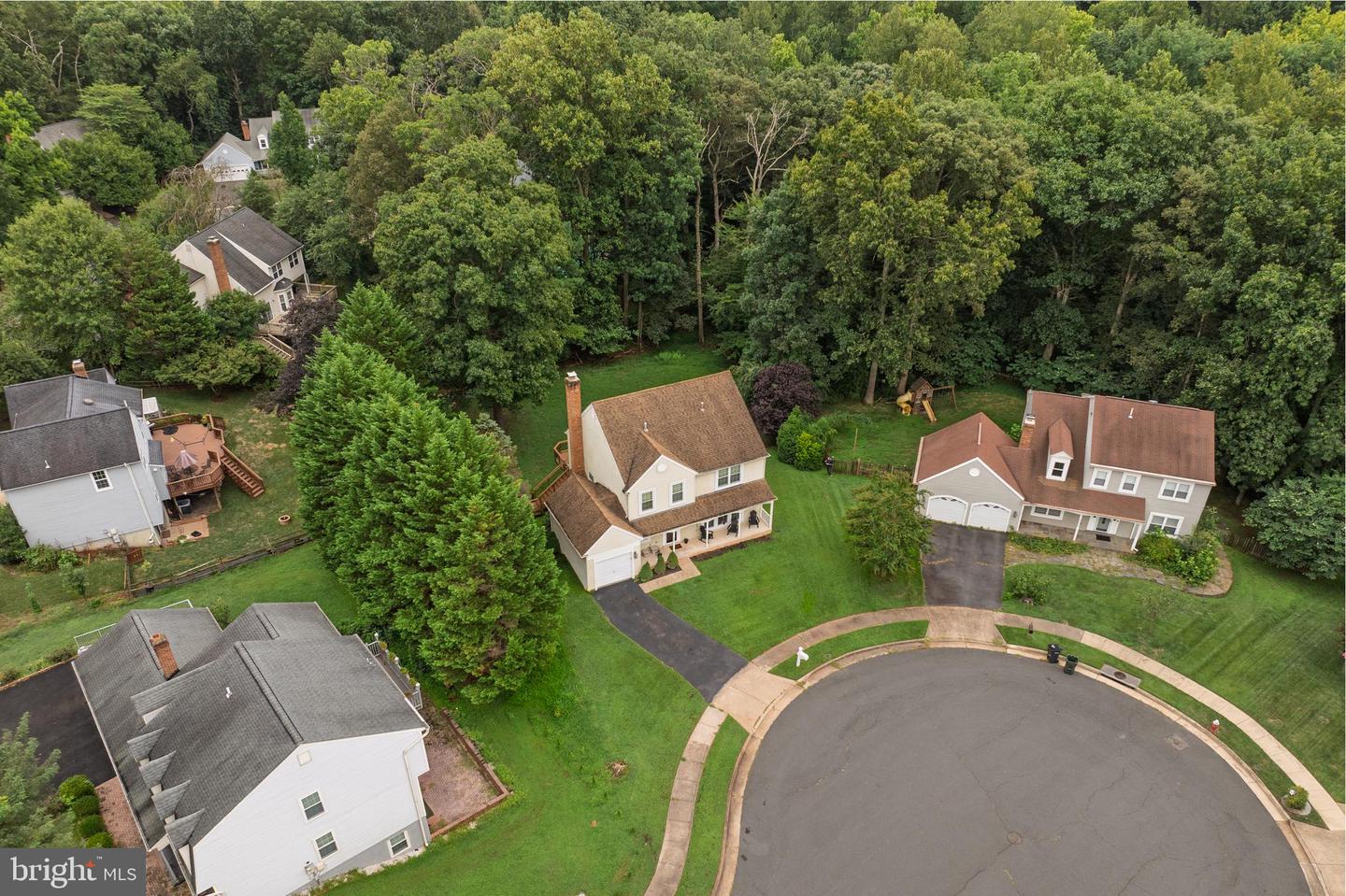 902 OLD RIVER WAY CT, STERLING, Virginia 20164, 3 Bedrooms Bedrooms, ,2 BathroomsBathrooms,Residential,For sale,902 OLD RIVER WAY CT,VALO2100216 MLS # VALO2100216