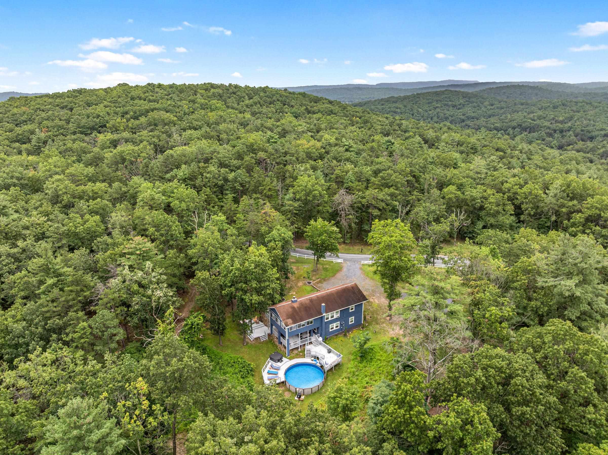 1135 HEPNER RD, MOUNT JACKSON, Virginia 22842, 5 Bedrooms Bedrooms, ,2 BathroomsBathrooms,Residential,1135 HEPNER RD,668105 MLS # 668105