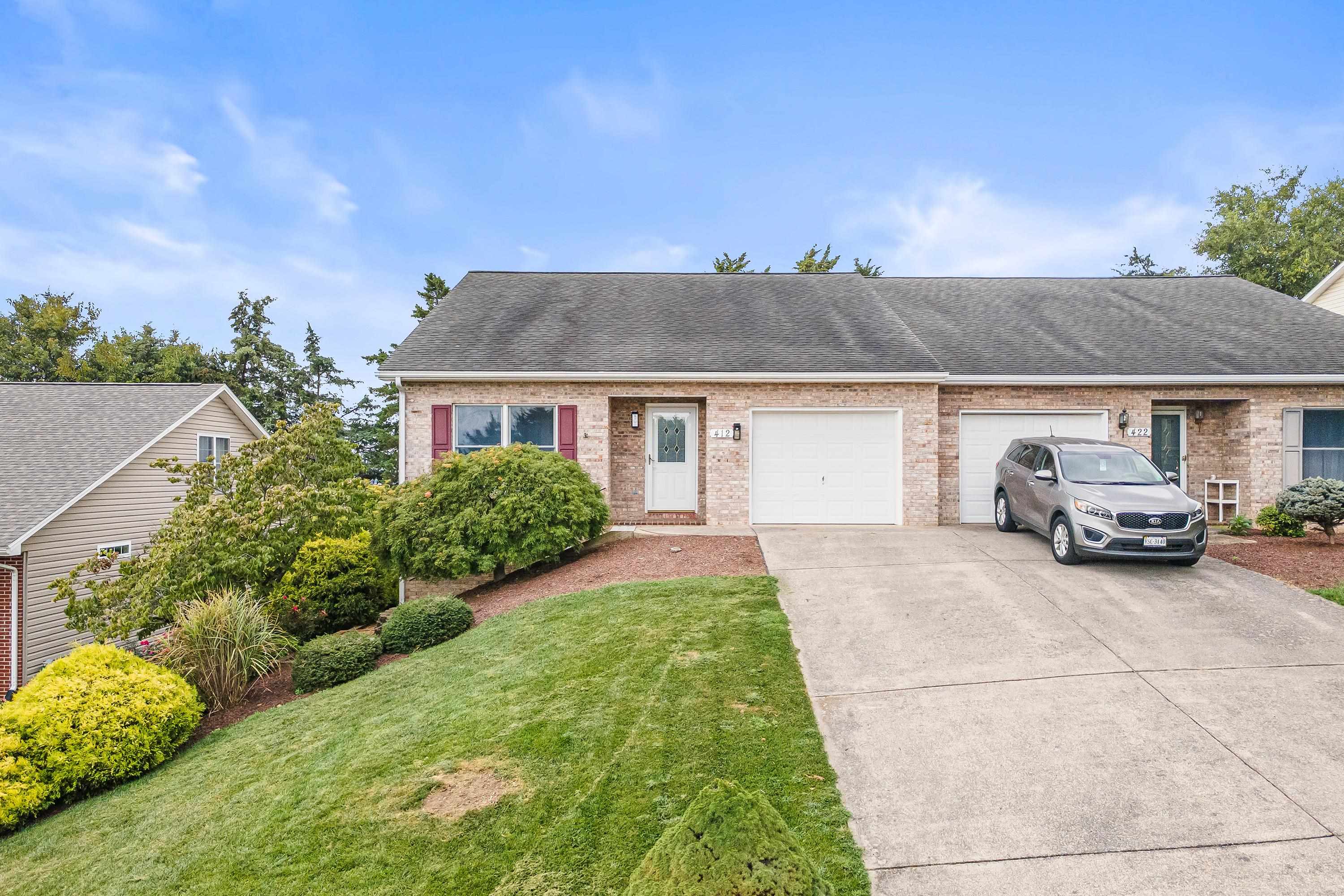 412 DIANA CT, ROCKINGHAM, Virginia 22801, 2 Bedrooms Bedrooms, ,2 BathroomsBathrooms,Residential,412 DIANA CT,668106 MLS # 668106