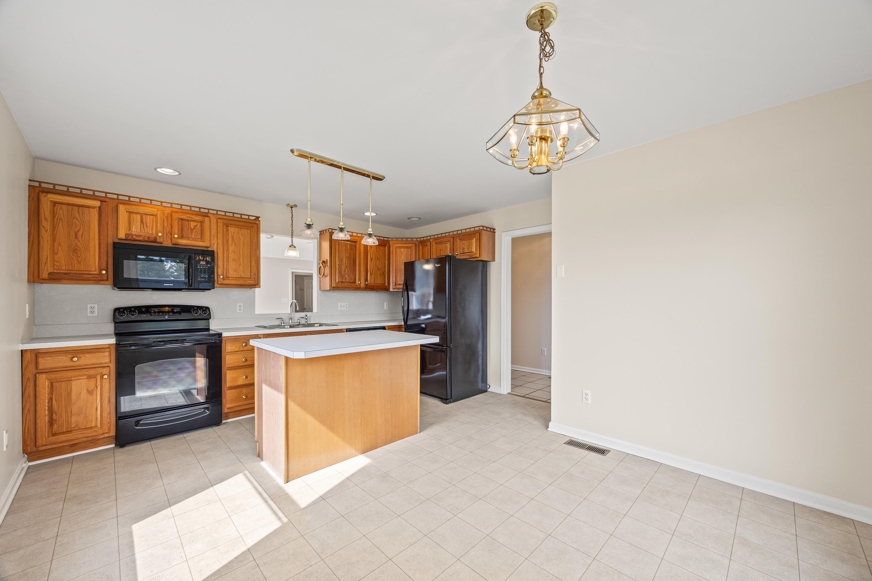 412 DIANA CT, ROCKINGHAM, Virginia 22801, 2 Bedrooms Bedrooms, ,2 BathroomsBathrooms,Residential,412 DIANA CT,668106 MLS # 668106