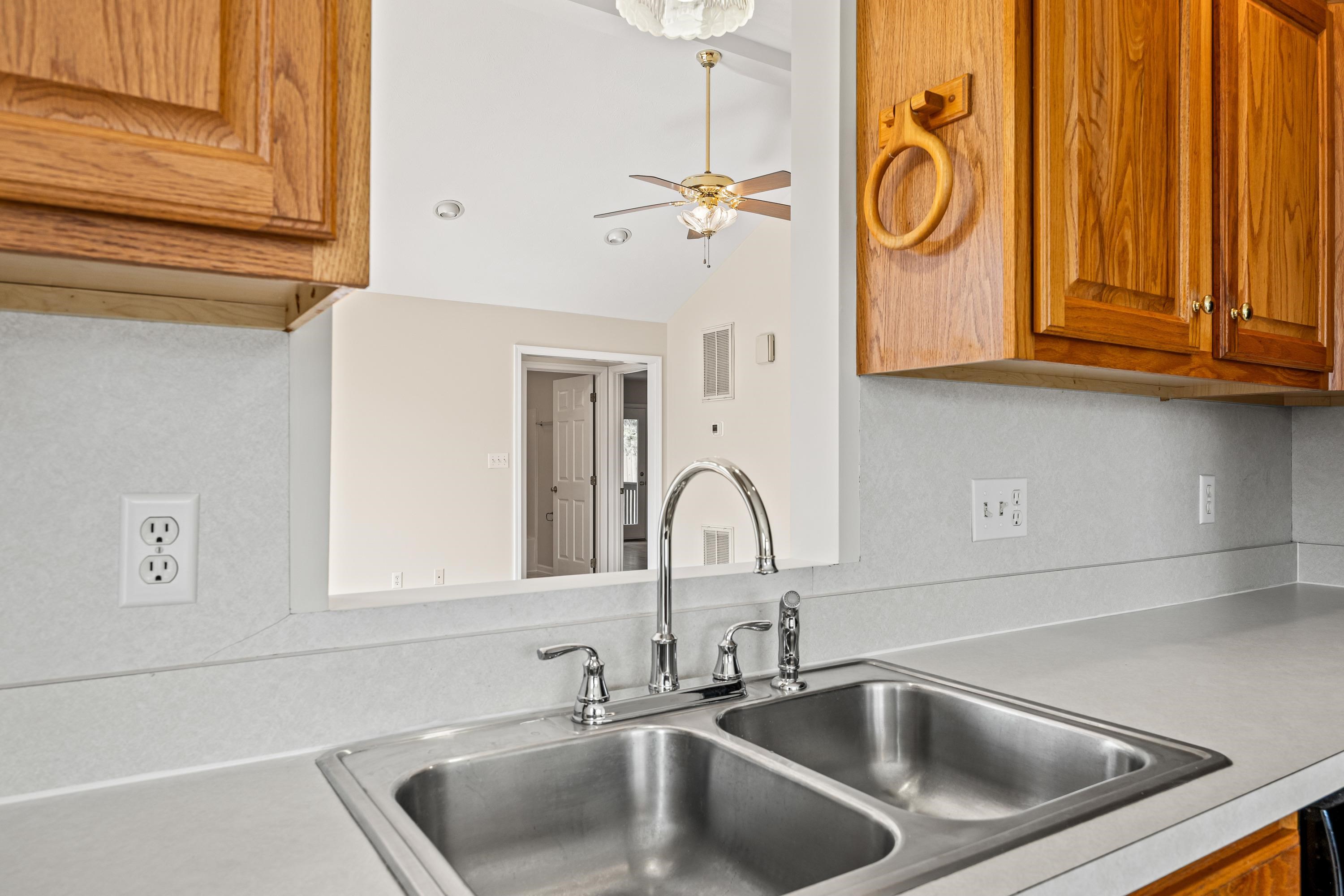 412 DIANA CT, ROCKINGHAM, Virginia 22801, 2 Bedrooms Bedrooms, ,2 BathroomsBathrooms,Residential,412 DIANA CT,668106 MLS # 668106