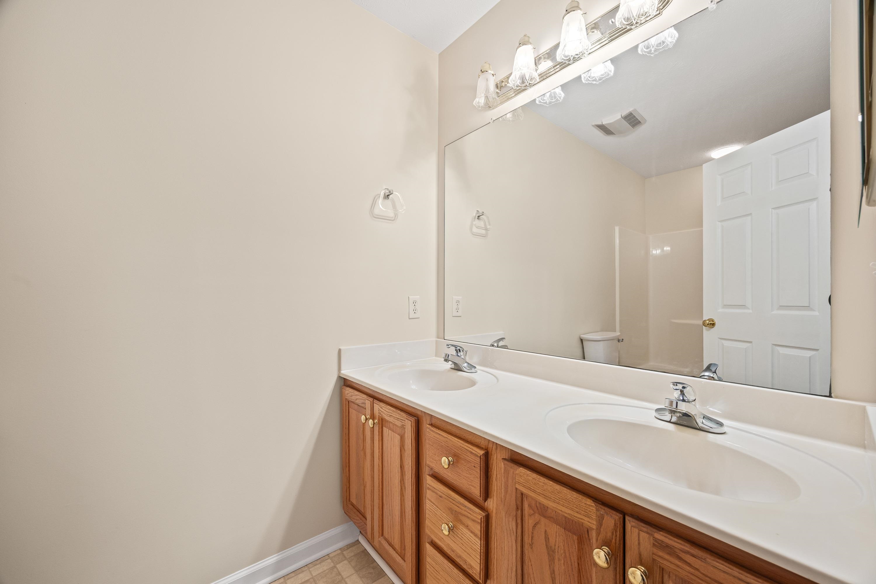 412 DIANA CT, ROCKINGHAM, Virginia 22801, 2 Bedrooms Bedrooms, ,2 BathroomsBathrooms,Residential,412 DIANA CT,668106 MLS # 668106