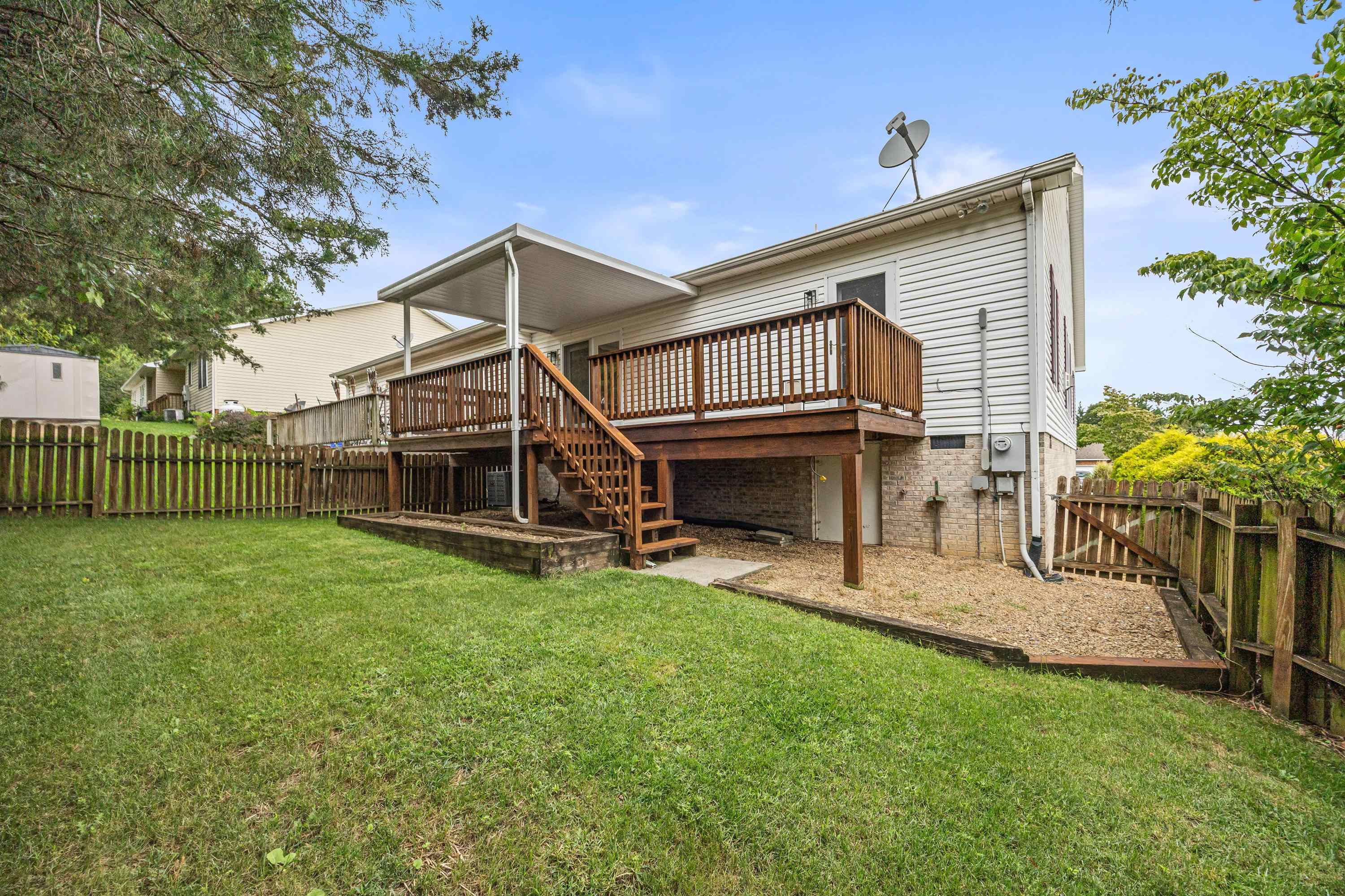 412 DIANA CT, ROCKINGHAM, Virginia 22801, 2 Bedrooms Bedrooms, ,2 BathroomsBathrooms,Residential,412 DIANA CT,668106 MLS # 668106