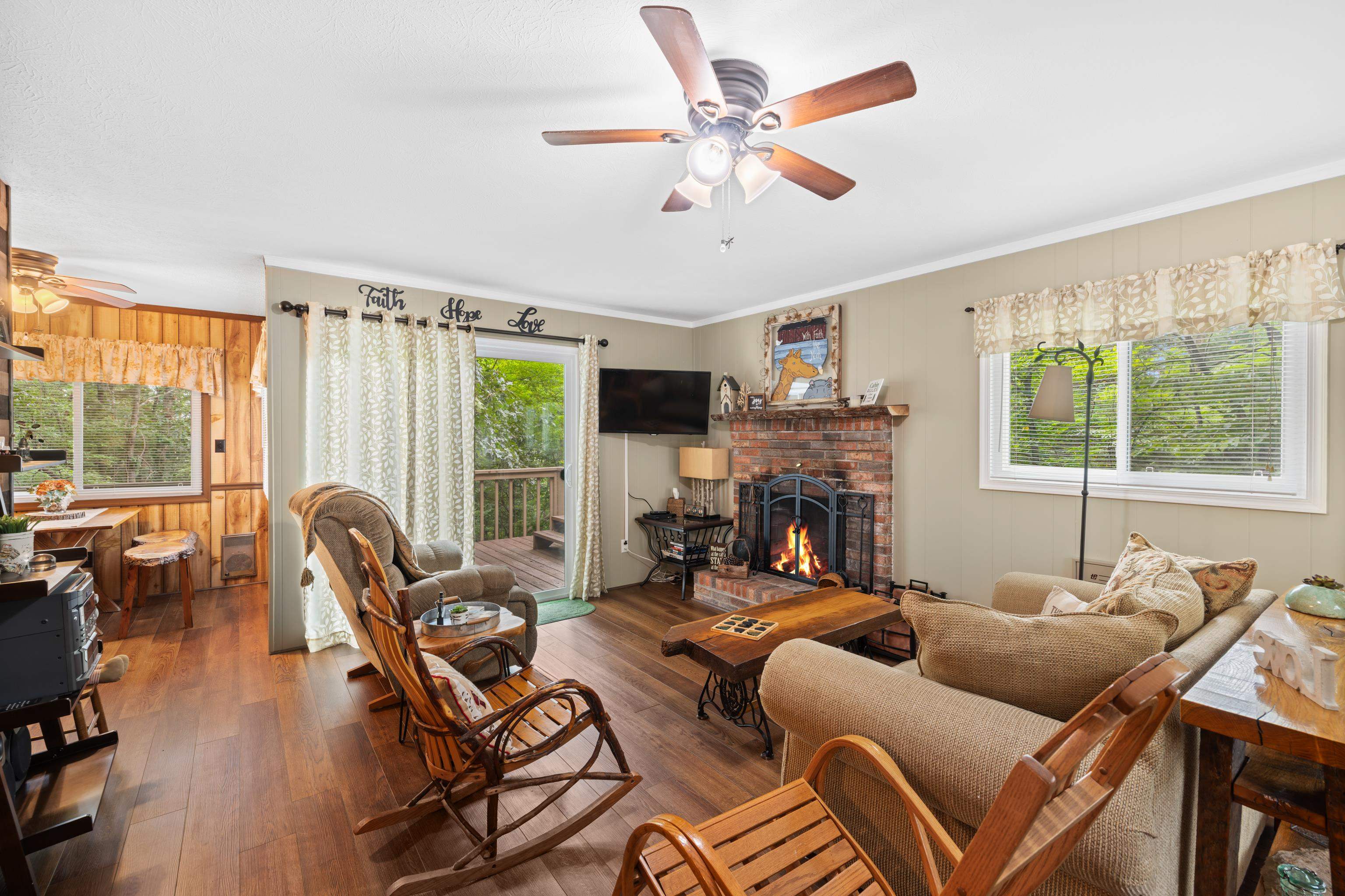 112 JUDD LN, MOUNT JACKSON, Virginia 22842, 2 Bedrooms Bedrooms, ,2 BathroomsBathrooms,Residential,112 JUDD LN,668109 MLS # 668109
