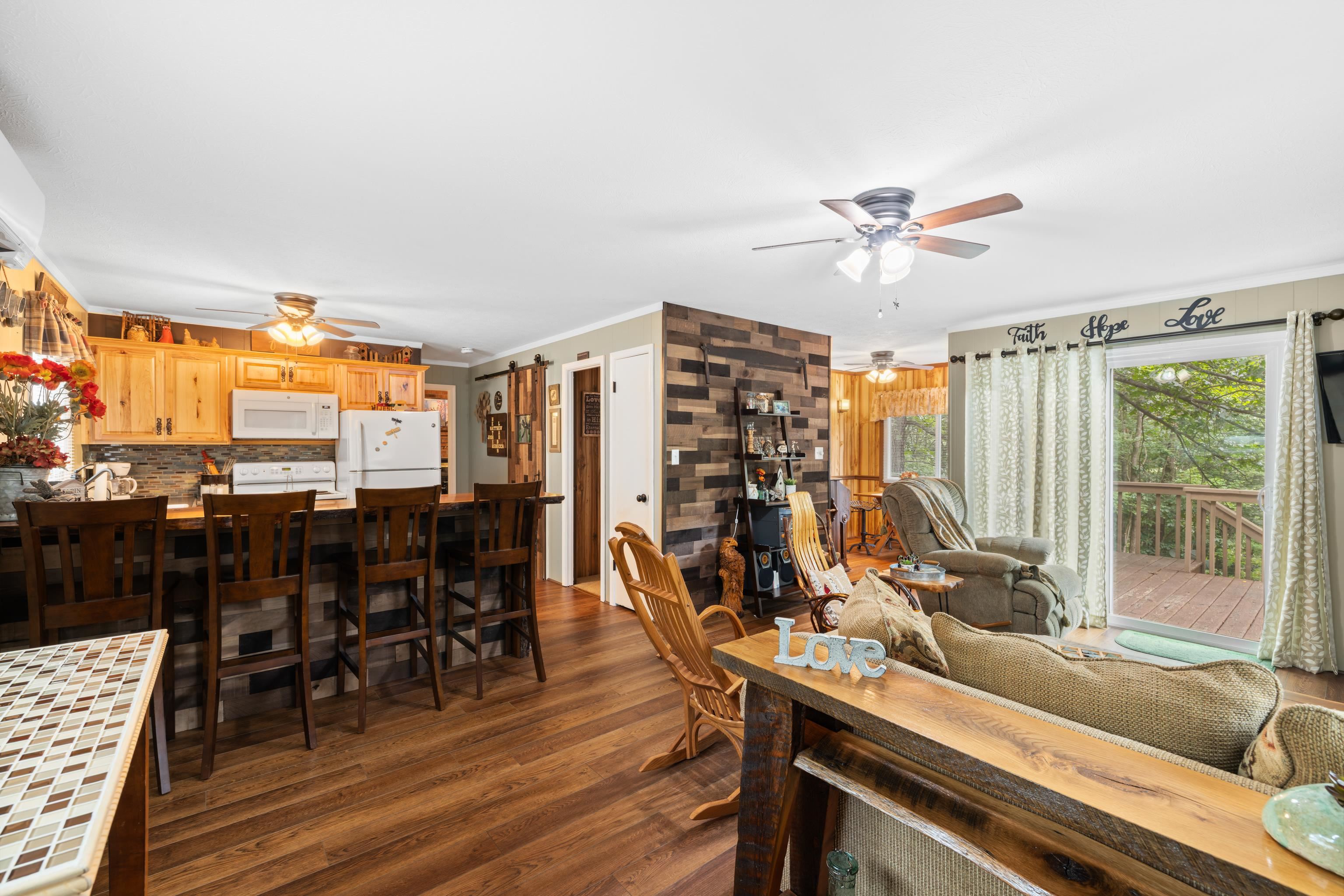 112 JUDD LN, MOUNT JACKSON, Virginia 22842, 2 Bedrooms Bedrooms, ,2 BathroomsBathrooms,Residential,112 JUDD LN,668109 MLS # 668109