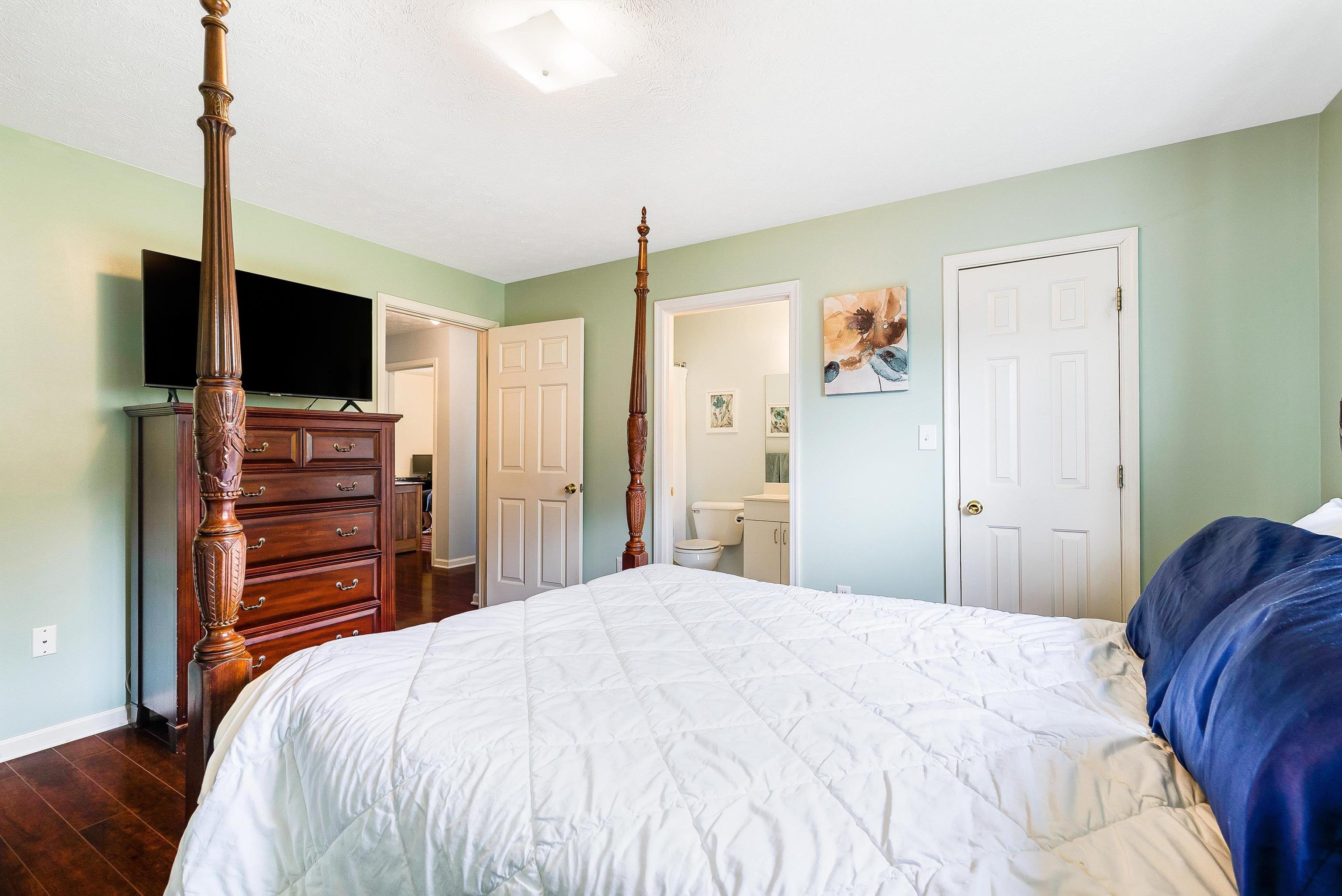 305 LANCELOT LN, STAUNTON, Virginia 24401, 3 Bedrooms Bedrooms, ,2 BathroomsBathrooms,Residential,305 LANCELOT LN,668113 MLS # 668113