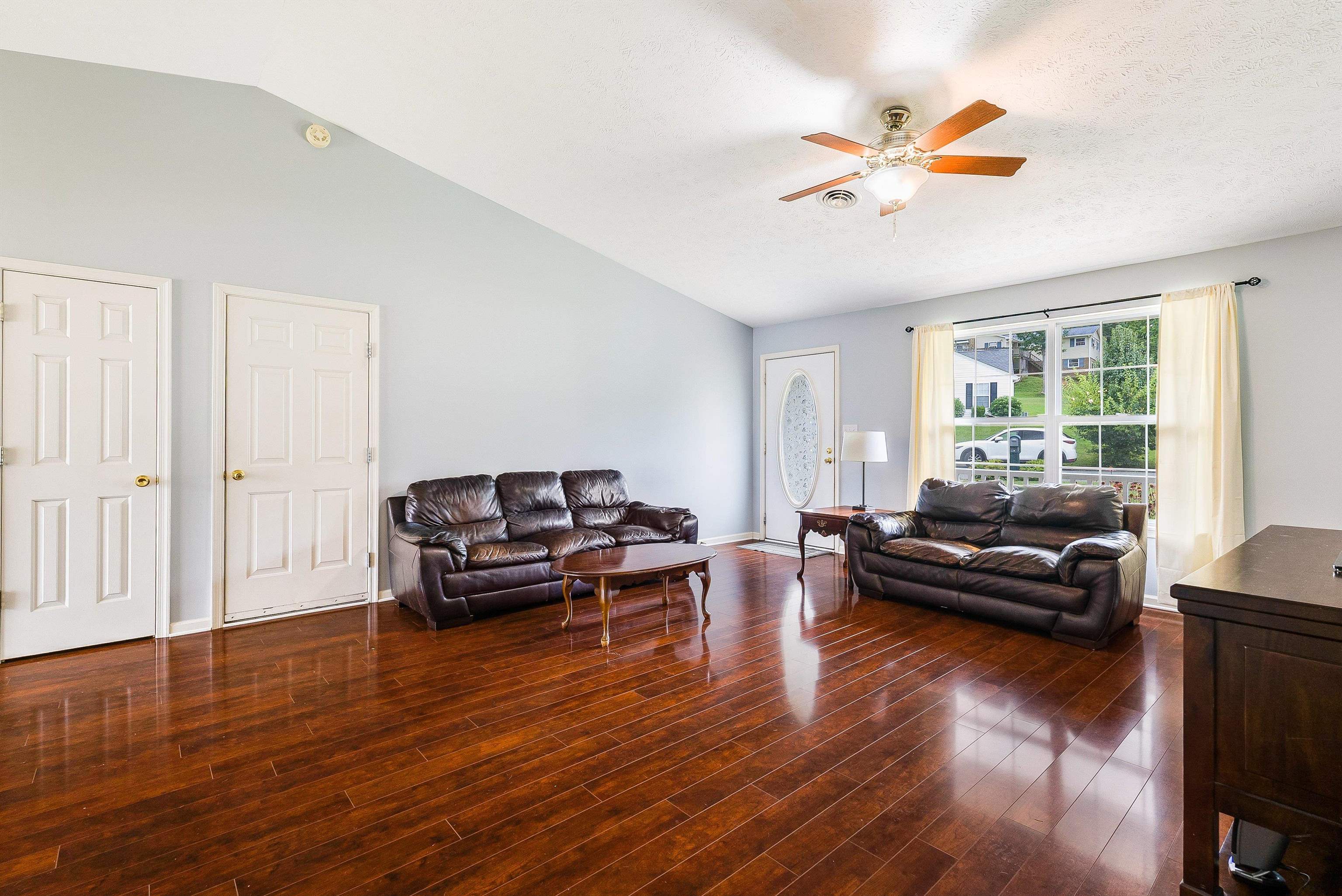 305 LANCELOT LN, STAUNTON, Virginia 24401, 3 Bedrooms Bedrooms, ,2 BathroomsBathrooms,Residential,305 LANCELOT LN,668113 MLS # 668113