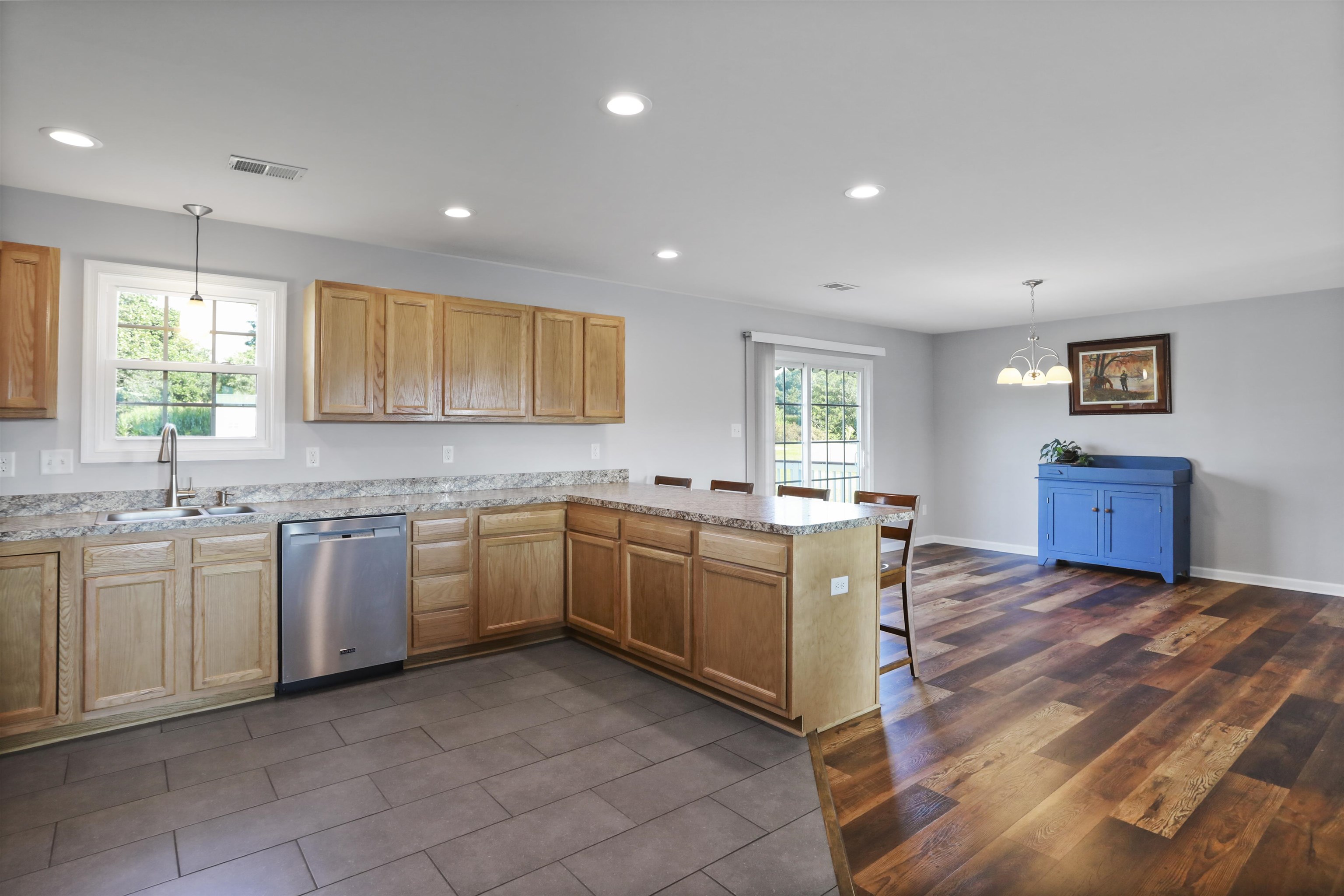 229 FROGTOWN RD, EDINBURG, Virginia 22824, 3 Bedrooms Bedrooms, ,2 BathroomsBathrooms,Residential,229 FROGTOWN RD,668117 MLS # 668117