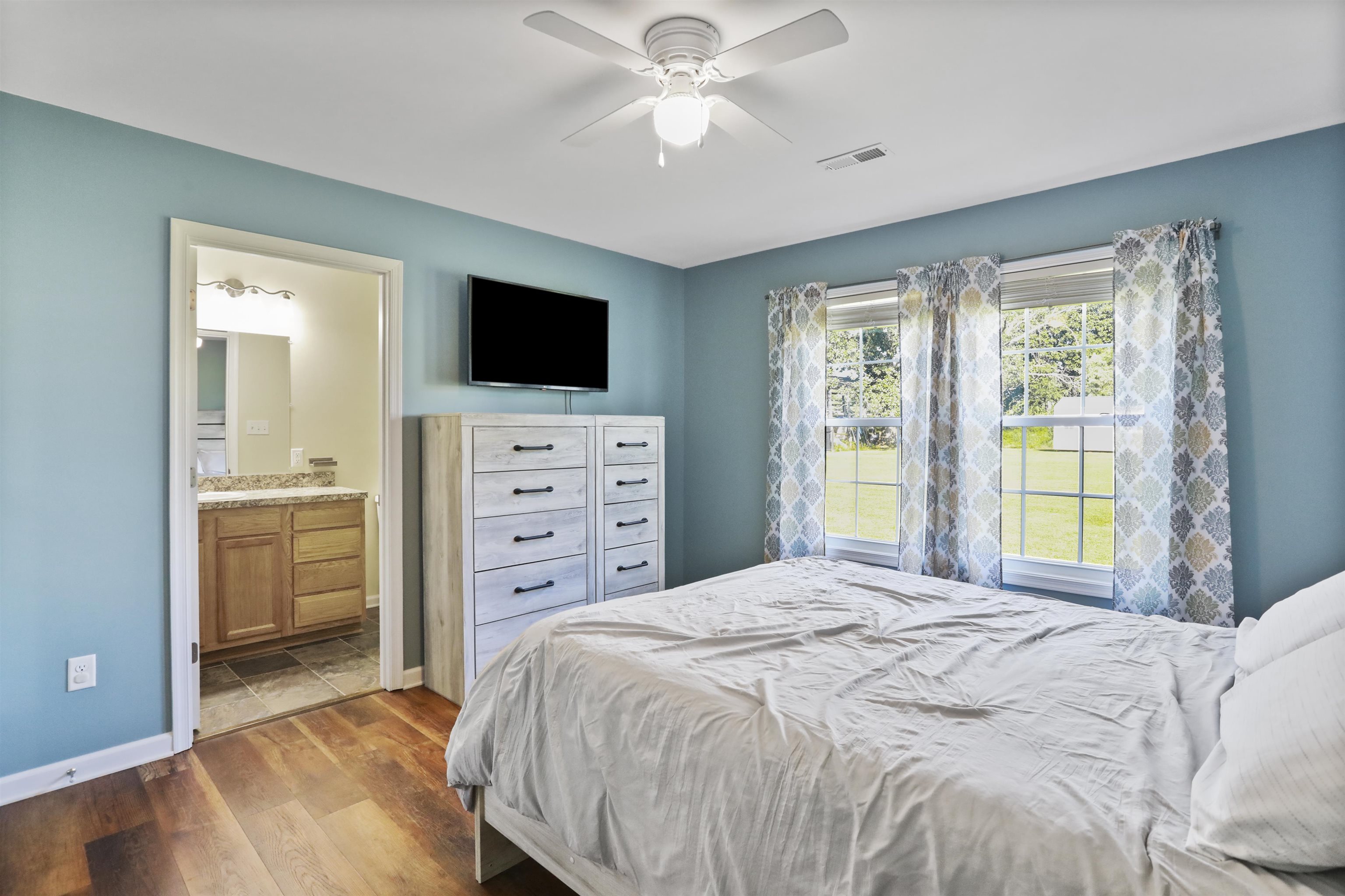 229 FROGTOWN RD, EDINBURG, Virginia 22824, 3 Bedrooms Bedrooms, ,2 BathroomsBathrooms,Residential,229 FROGTOWN RD,668117 MLS # 668117