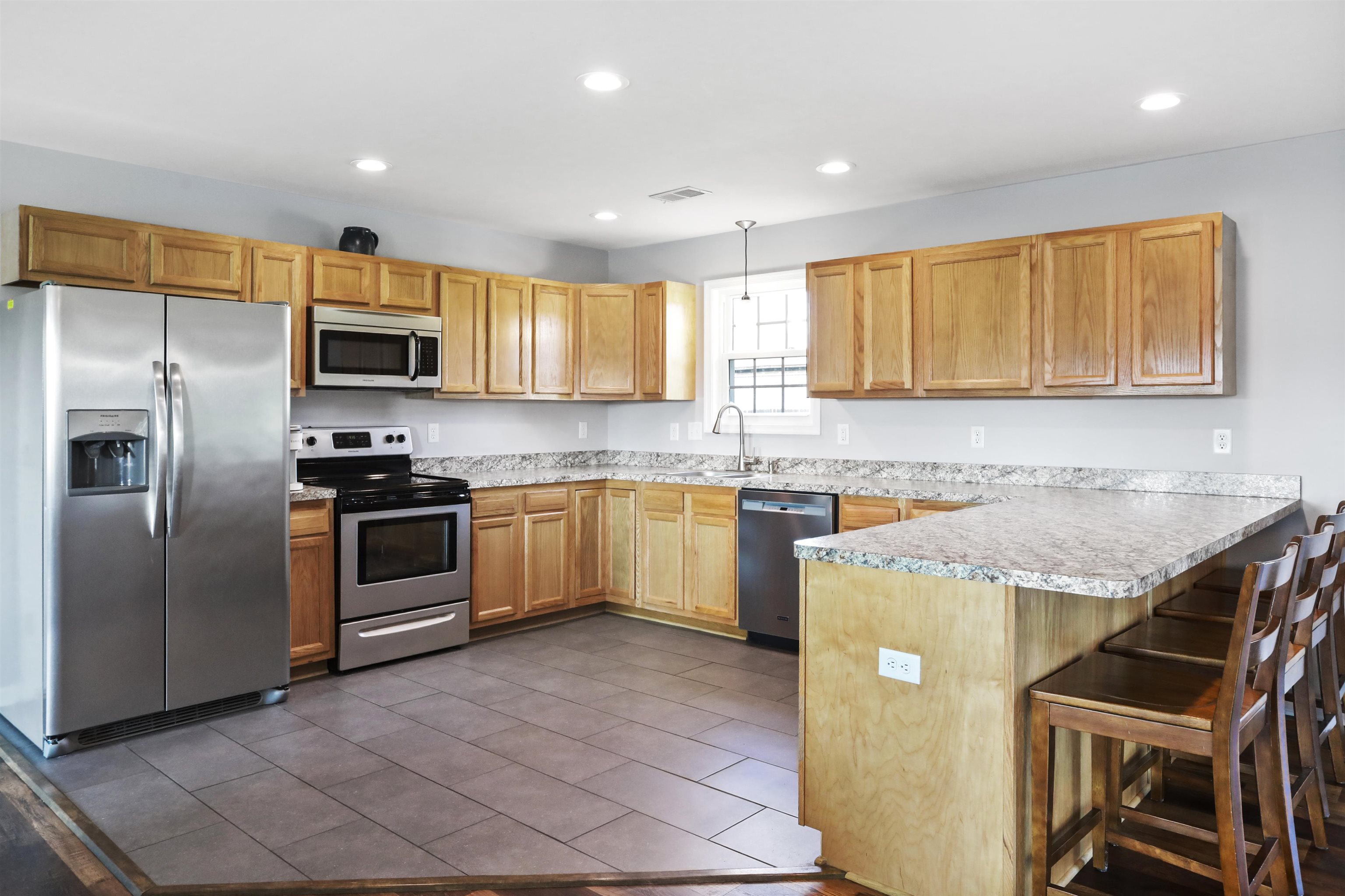 229 FROGTOWN RD, EDINBURG, Virginia 22824, 3 Bedrooms Bedrooms, ,2 BathroomsBathrooms,Residential,229 FROGTOWN RD,668117 MLS # 668117