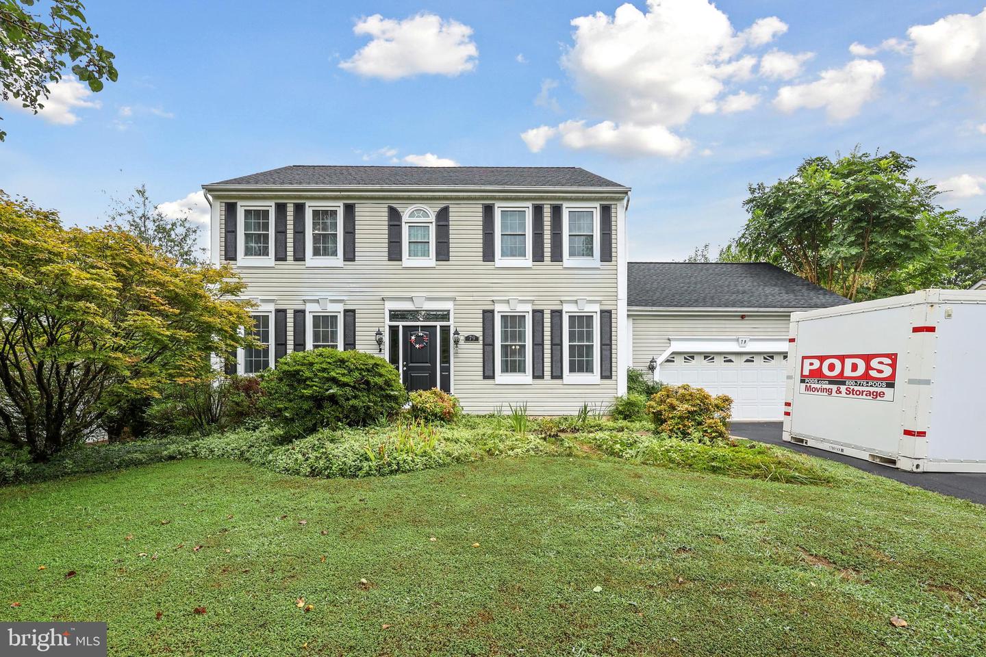 79 MELANIE HOLLOW LN, FREDERICKSBURG, Virginia 22405, 4 Bedrooms Bedrooms, ,3 BathroomsBathrooms,Residential,For sale,79 MELANIE HOLLOW LN,VAST2040508 MLS # VAST2040508