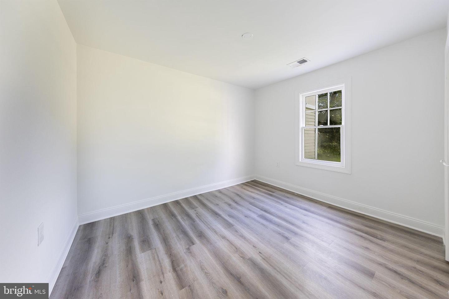 4816 EDWARDS ST, ALEXANDRIA, Virginia 22312, 7 Bedrooms Bedrooms, 11 Rooms Rooms,4 BathroomsBathrooms,Residential,For sale,4816 EDWARDS ST,VAFX2259104 MLS # VAFX2259104
