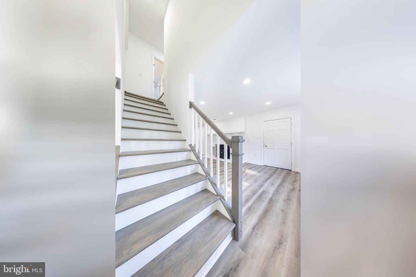 4816 EDWARDS ST, ALEXANDRIA, Virginia 22312, 7 Bedrooms Bedrooms, 11 Rooms Rooms,4 BathroomsBathrooms,Residential,For sale,4816 EDWARDS ST,VAFX2259104 MLS # VAFX2259104