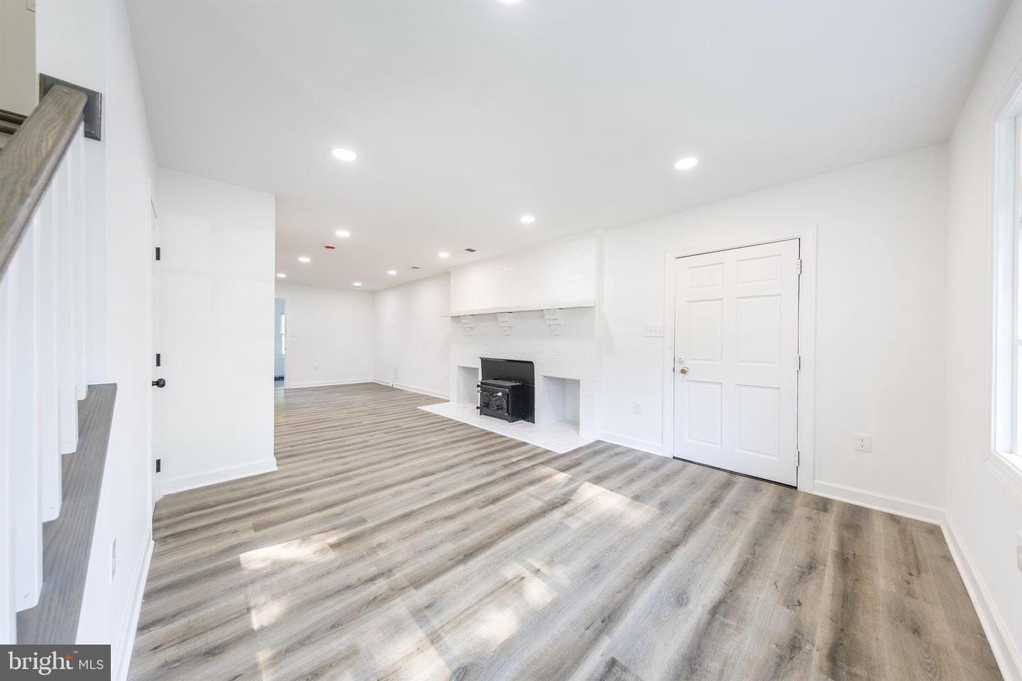 4816 EDWARDS ST, ALEXANDRIA, Virginia 22312, 7 Bedrooms Bedrooms, 11 Rooms Rooms,4 BathroomsBathrooms,Residential,For sale,4816 EDWARDS ST,VAFX2259104 MLS # VAFX2259104