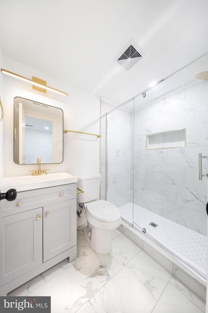 4816 EDWARDS ST, ALEXANDRIA, Virginia 22312, 7 Bedrooms Bedrooms, 11 Rooms Rooms,4 BathroomsBathrooms,Residential,For sale,4816 EDWARDS ST,VAFX2259104 MLS # VAFX2259104