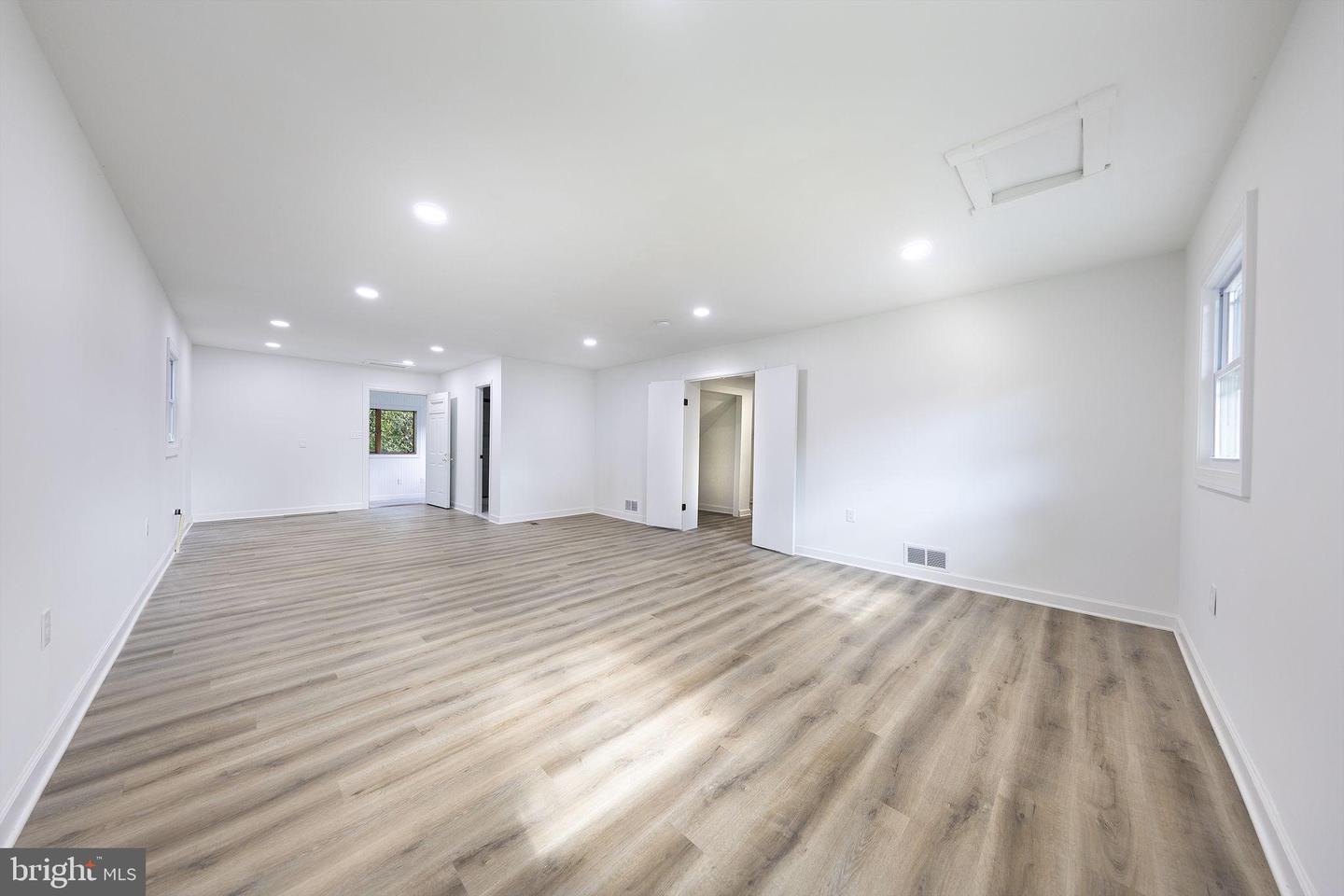 4816 EDWARDS ST, ALEXANDRIA, Virginia 22312, 7 Bedrooms Bedrooms, 11 Rooms Rooms,4 BathroomsBathrooms,Residential,For sale,4816 EDWARDS ST,VAFX2259104 MLS # VAFX2259104