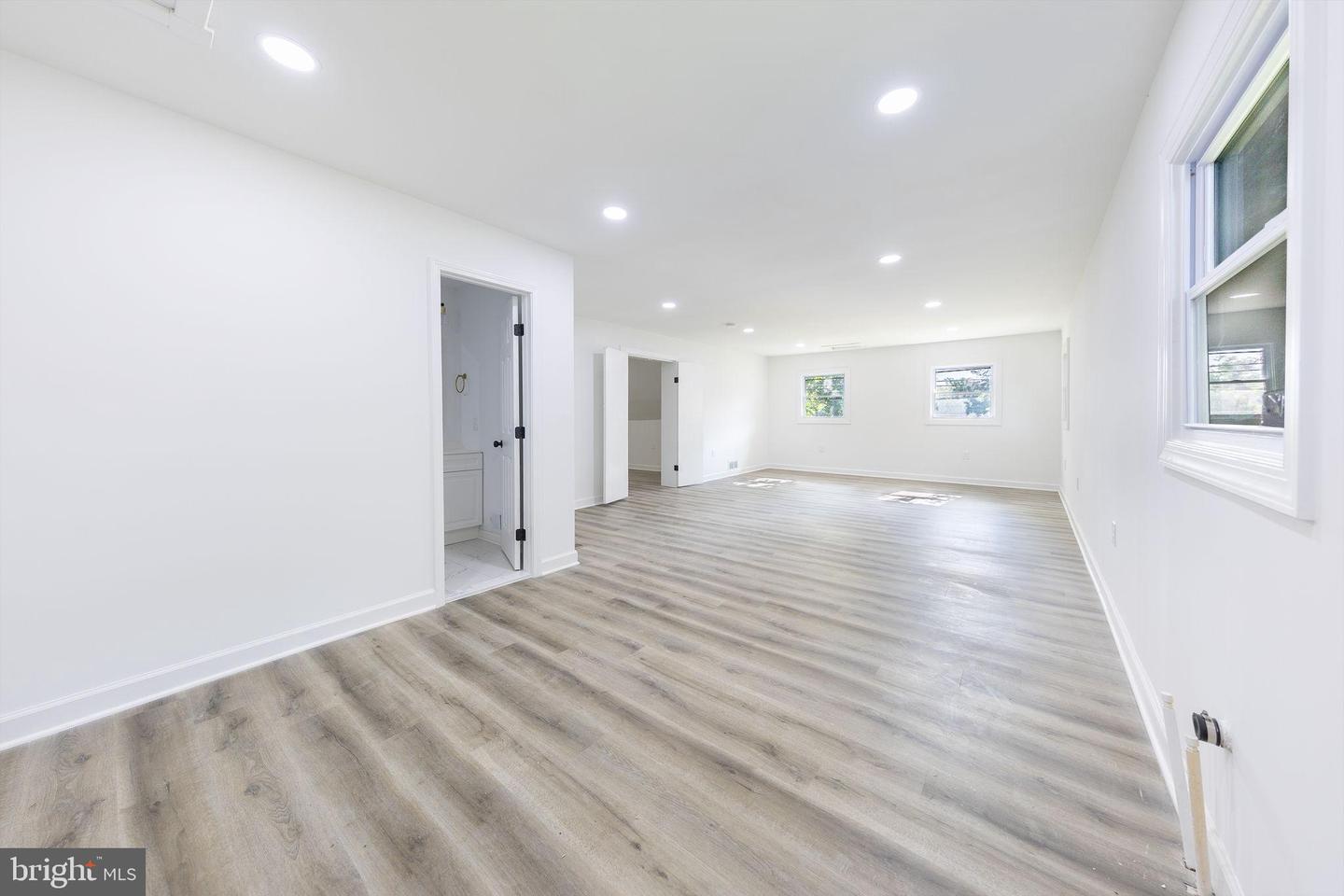 4816 EDWARDS ST, ALEXANDRIA, Virginia 22312, 7 Bedrooms Bedrooms, 11 Rooms Rooms,4 BathroomsBathrooms,Residential,For sale,4816 EDWARDS ST,VAFX2259104 MLS # VAFX2259104