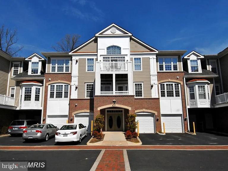 7880 ROLLING WOODS CT #204, SPRINGFIELD, Virginia 22152, 2 Bedrooms Bedrooms, 7 Rooms Rooms,2 BathroomsBathrooms,Residential,For sale,7880 ROLLING WOODS CT #204,VAFX2259570 MLS # VAFX2259570