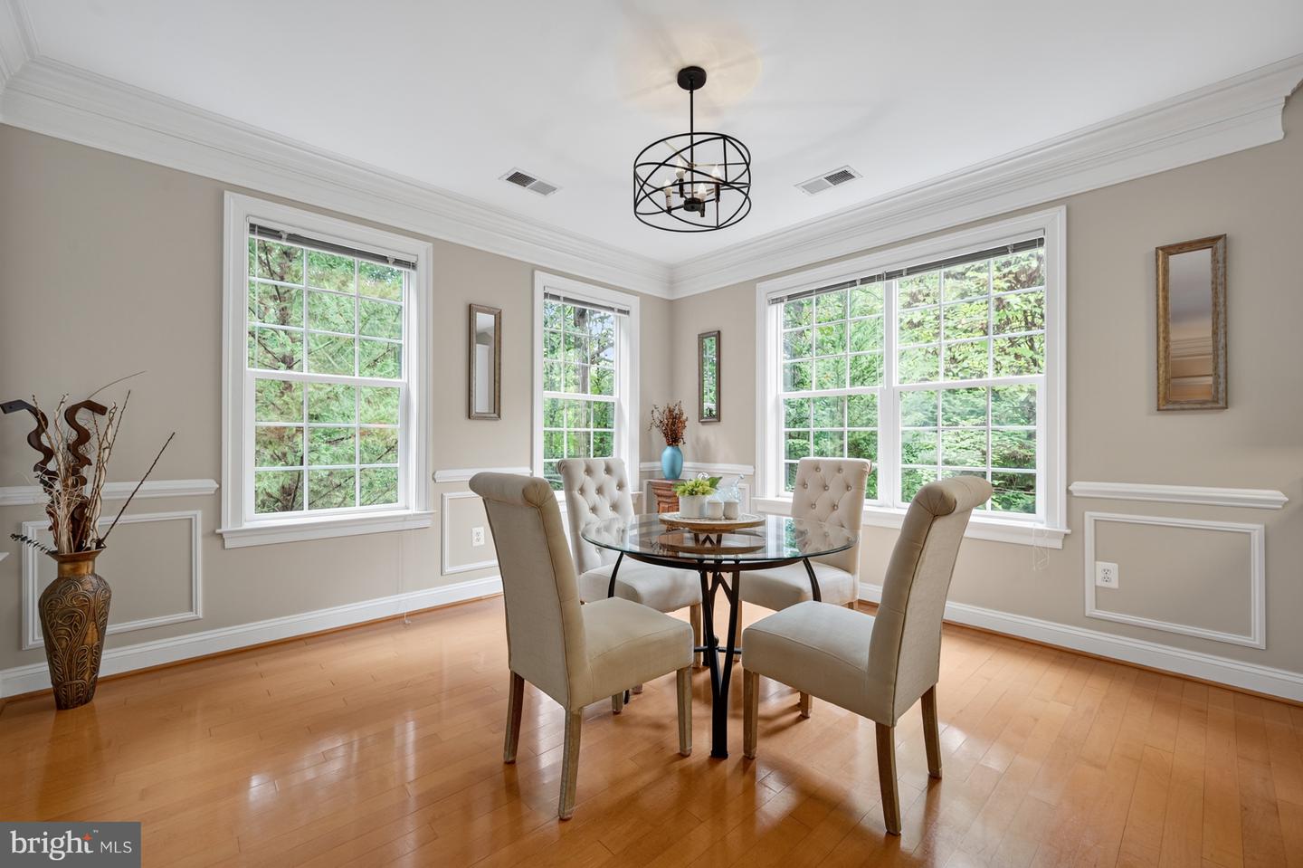 7880 ROLLING WOODS CT #204, SPRINGFIELD, Virginia 22152, 2 Bedrooms Bedrooms, 7 Rooms Rooms,2 BathroomsBathrooms,Residential,For sale,7880 ROLLING WOODS CT #204,VAFX2259570 MLS # VAFX2259570