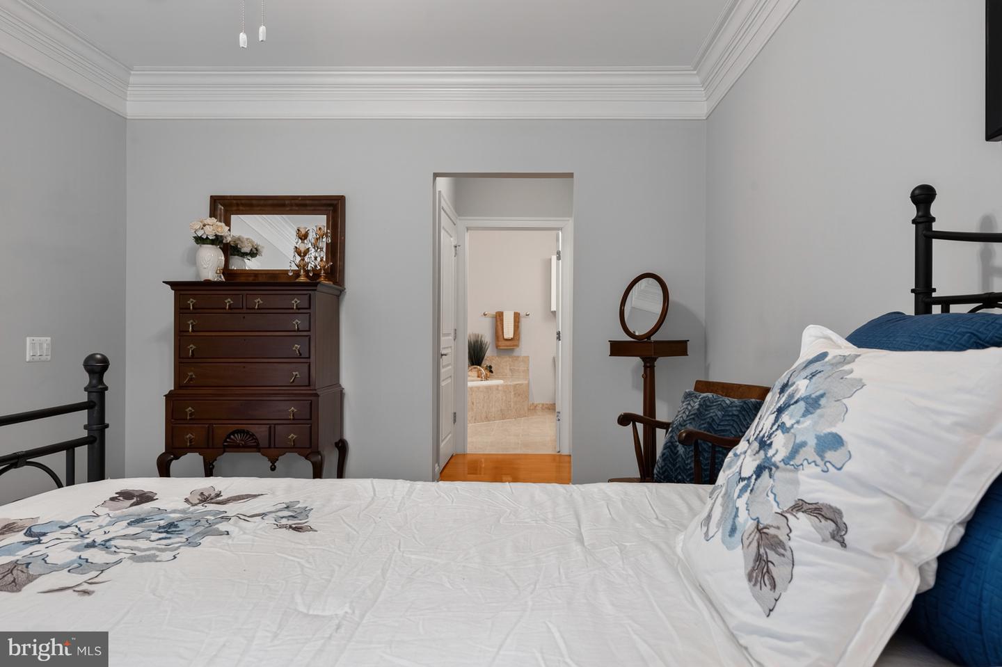 7880 ROLLING WOODS CT #204, SPRINGFIELD, Virginia 22152, 2 Bedrooms Bedrooms, 7 Rooms Rooms,2 BathroomsBathrooms,Residential,For sale,7880 ROLLING WOODS CT #204,VAFX2259570 MLS # VAFX2259570