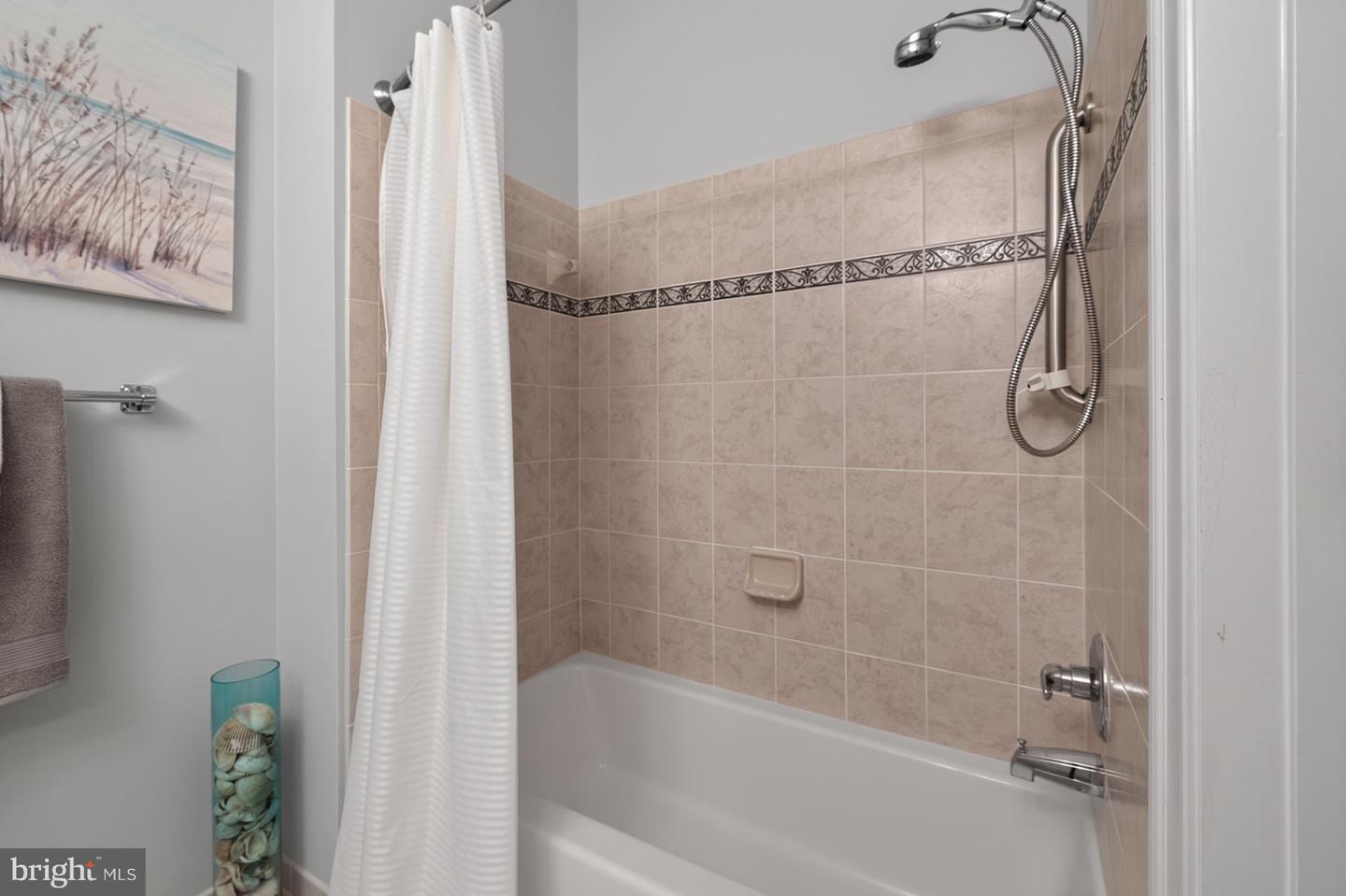 7880 ROLLING WOODS CT #204, SPRINGFIELD, Virginia 22152, 2 Bedrooms Bedrooms, 7 Rooms Rooms,2 BathroomsBathrooms,Residential,For sale,7880 ROLLING WOODS CT #204,VAFX2259570 MLS # VAFX2259570