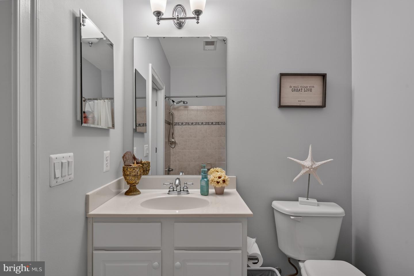 7880 ROLLING WOODS CT #204, SPRINGFIELD, Virginia 22152, 2 Bedrooms Bedrooms, 7 Rooms Rooms,2 BathroomsBathrooms,Residential,For sale,7880 ROLLING WOODS CT #204,VAFX2259570 MLS # VAFX2259570