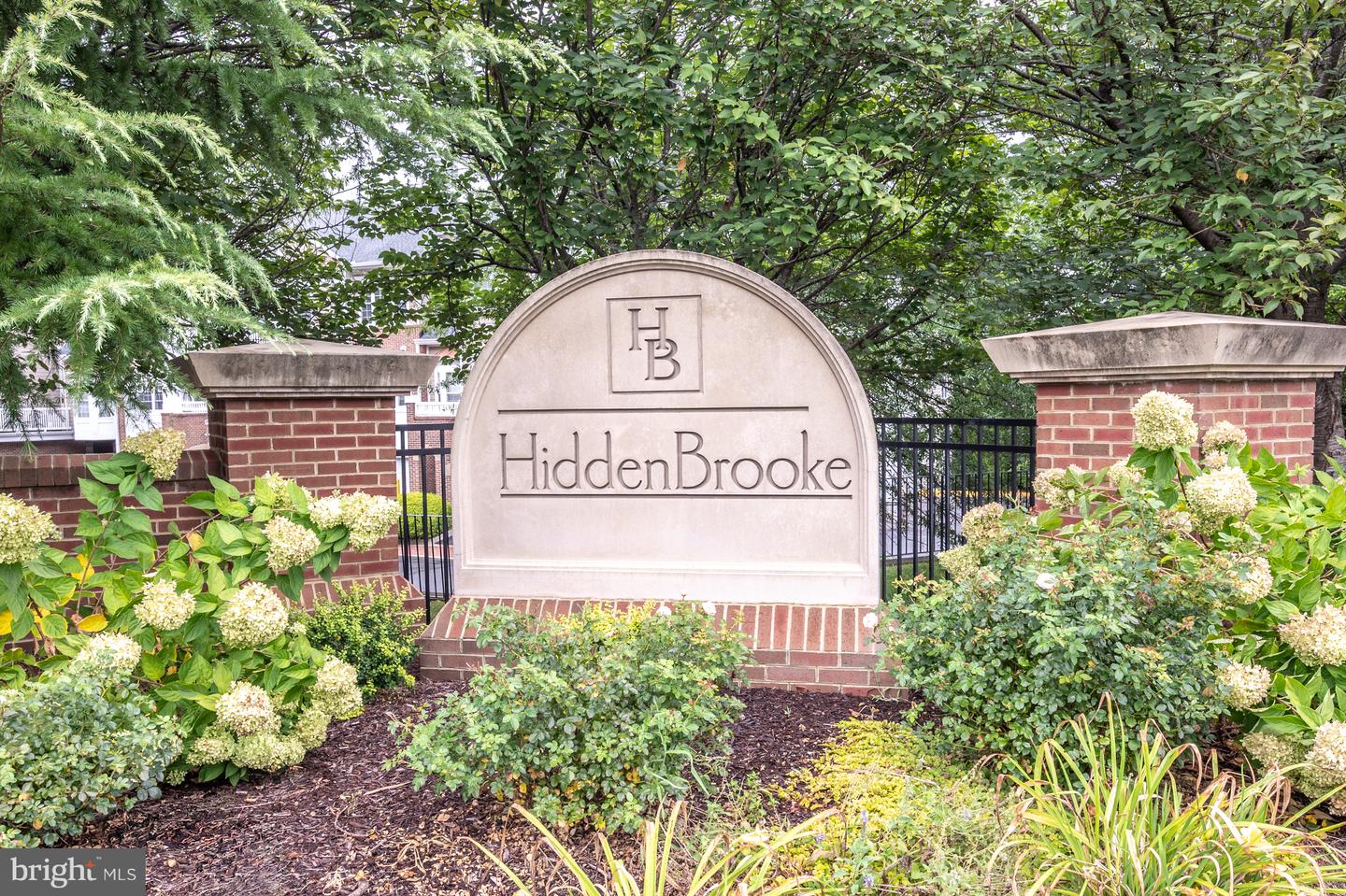 7880 ROLLING WOODS CT #204, SPRINGFIELD, Virginia 22152, 2 Bedrooms Bedrooms, 7 Rooms Rooms,2 BathroomsBathrooms,Residential,For sale,7880 ROLLING WOODS CT #204,VAFX2259570 MLS # VAFX2259570