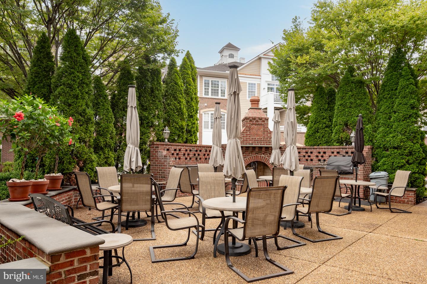 7880 ROLLING WOODS CT #204, SPRINGFIELD, Virginia 22152, 2 Bedrooms Bedrooms, 7 Rooms Rooms,2 BathroomsBathrooms,Residential,For sale,7880 ROLLING WOODS CT #204,VAFX2259570 MLS # VAFX2259570