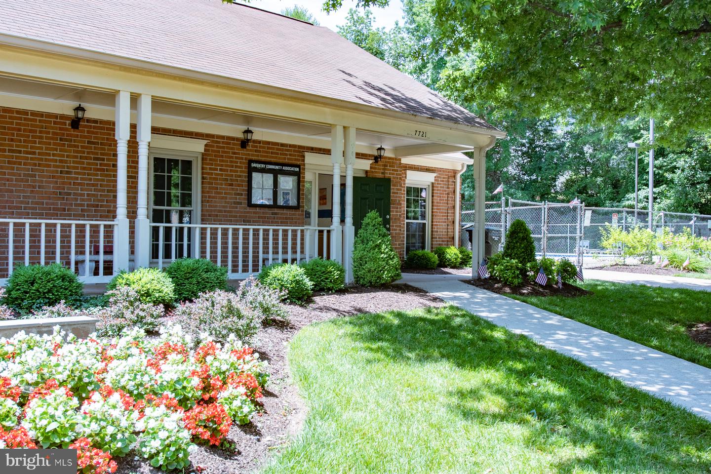 7880 ROLLING WOODS CT #204, SPRINGFIELD, Virginia 22152, 2 Bedrooms Bedrooms, 7 Rooms Rooms,2 BathroomsBathrooms,Residential,For sale,7880 ROLLING WOODS CT #204,VAFX2259570 MLS # VAFX2259570