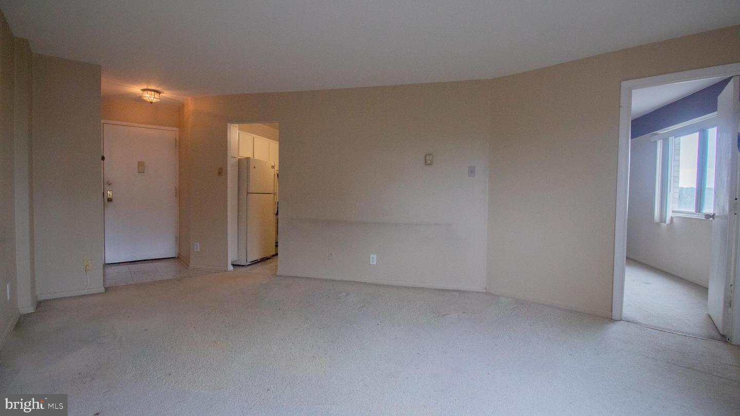 5340 HOLMES RUN PKWY #1003, ALEXANDRIA, Virginia 22304, 1 Bedroom Bedrooms, ,1 BathroomBathrooms,Residential,For sale,5340 HOLMES RUN PKWY #1003,VAAX2048260 MLS # VAAX2048260