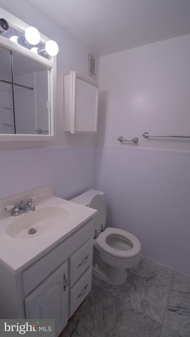 5340 HOLMES RUN PKWY #1003, ALEXANDRIA, Virginia 22304, 1 Bedroom Bedrooms, ,1 BathroomBathrooms,Residential,For sale,5340 HOLMES RUN PKWY #1003,VAAX2048260 MLS # VAAX2048260