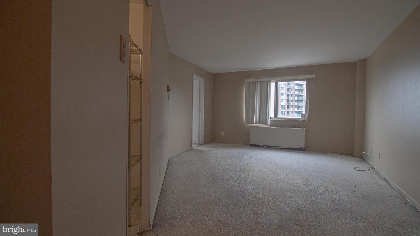 5340 HOLMES RUN PKWY #1003, ALEXANDRIA, Virginia 22304, 1 Bedroom Bedrooms, ,1 BathroomBathrooms,Residential,For sale,5340 HOLMES RUN PKWY #1003,VAAX2048260 MLS # VAAX2048260