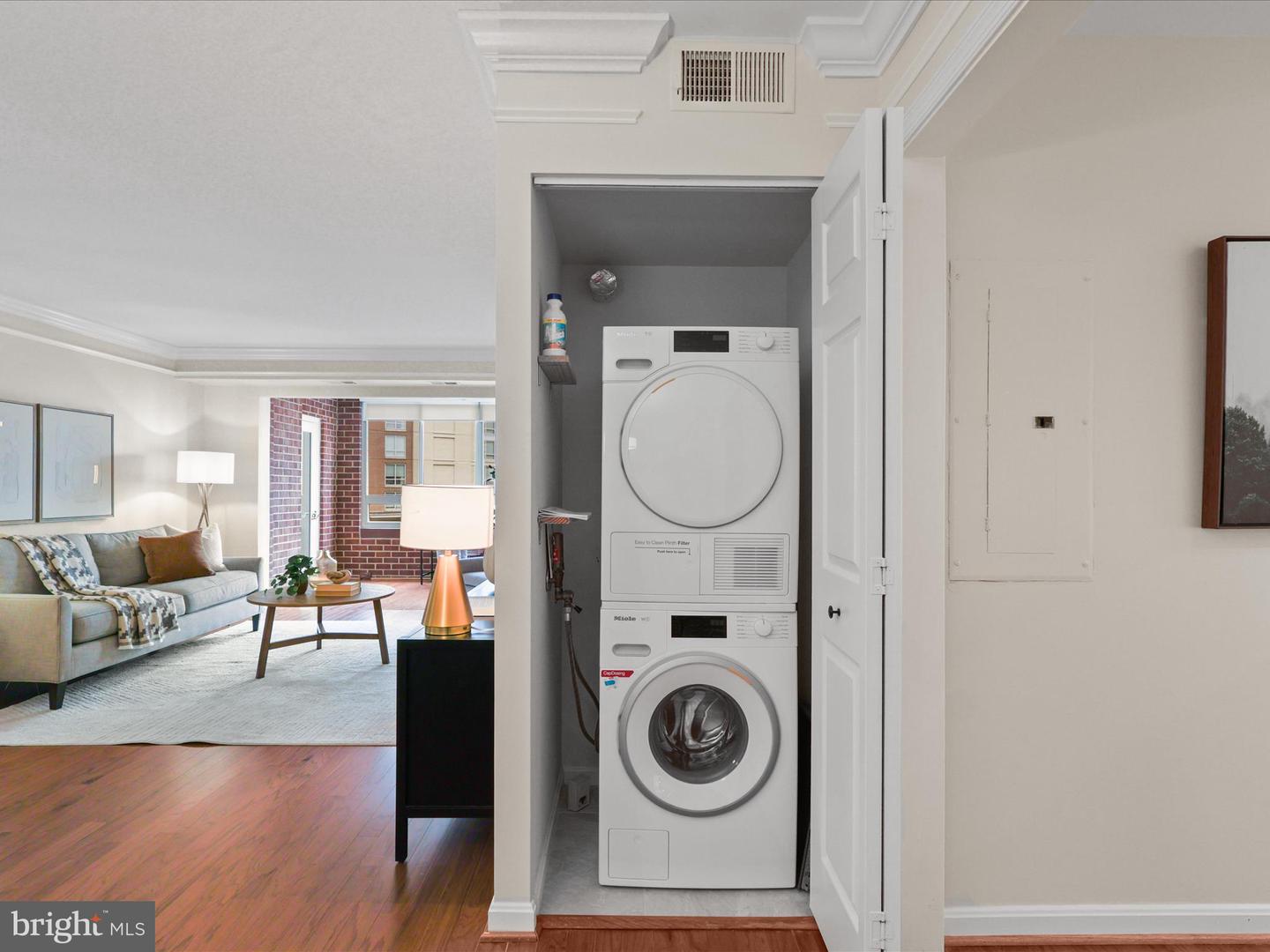 2121 JAMIESON AVE #607, ALEXANDRIA, Virginia 22314, 2 Bedrooms Bedrooms, ,2 BathroomsBathrooms,Residential,For sale,2121 JAMIESON AVE #607,VAAX2048374 MLS # VAAX2048374