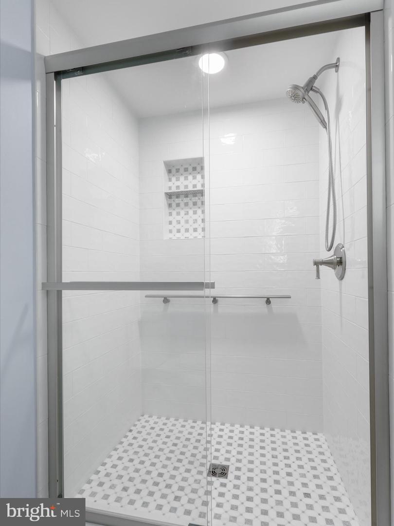 2121 JAMIESON AVE #607, ALEXANDRIA, Virginia 22314, 2 Bedrooms Bedrooms, ,2 BathroomsBathrooms,Residential,For sale,2121 JAMIESON AVE #607,VAAX2048374 MLS # VAAX2048374