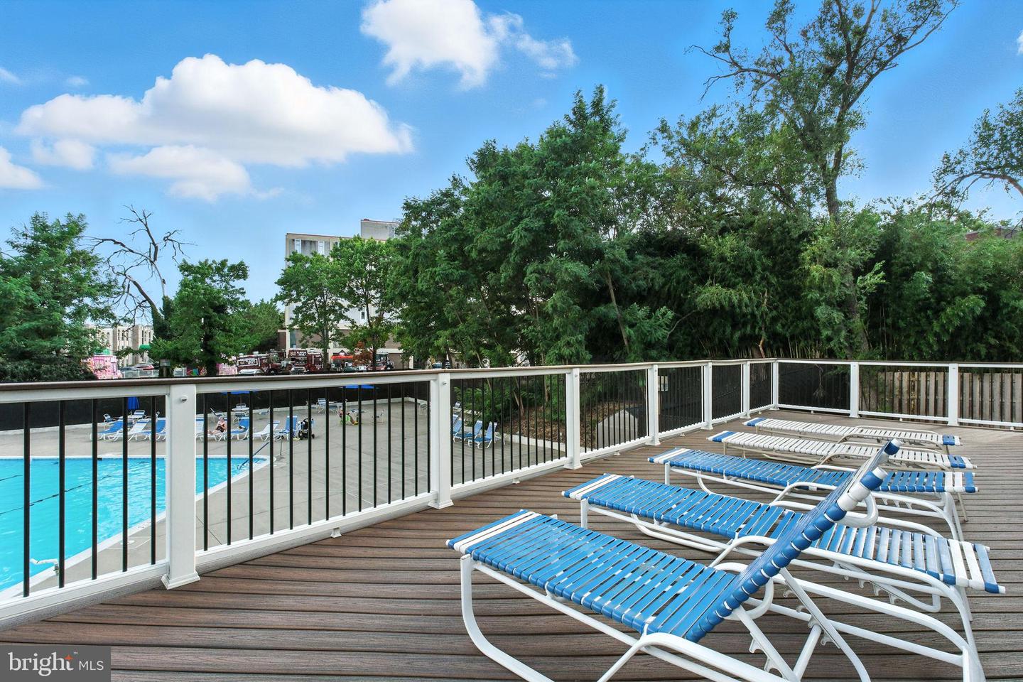 5300 HOLMES RUN PKWY #1210, ALEXANDRIA, Virginia 22304, 1 Bedroom Bedrooms, 2 Rooms Rooms,1 BathroomBathrooms,Residential,For sale,5300 HOLMES RUN PKWY #1210,VAAX2048396 MLS # VAAX2048396